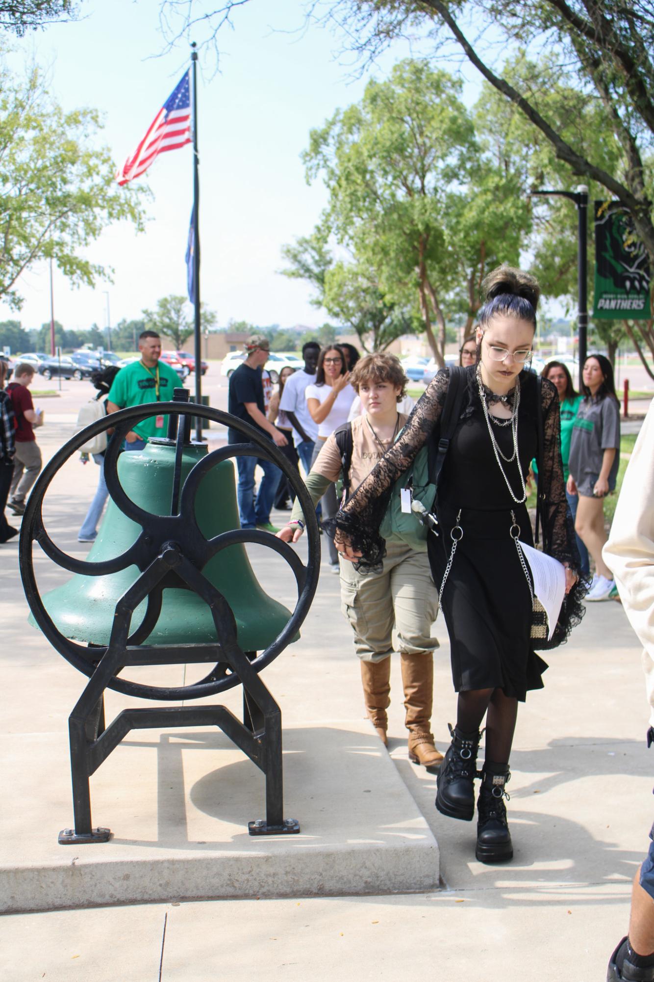 First day for new students (Photos by Kaelyn Kissack)