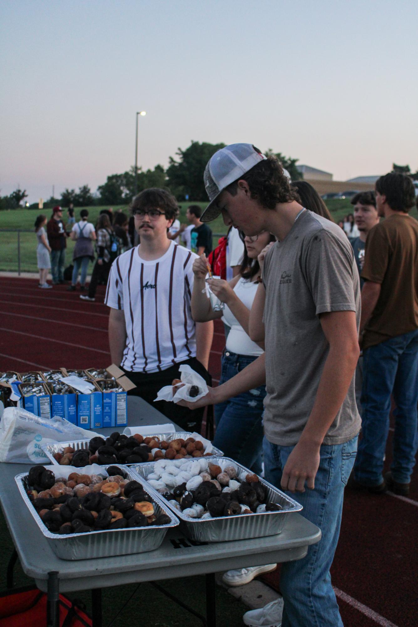 Senior Sunrise (Photos by Kaelyn Kissack)