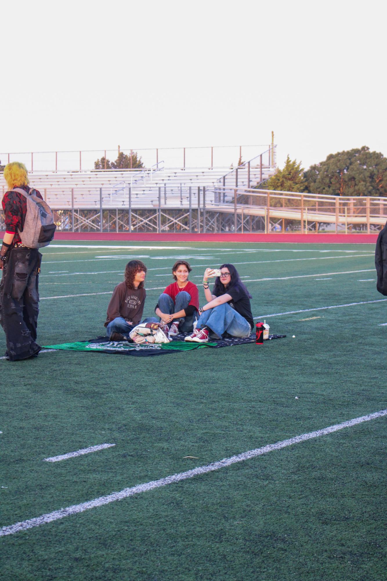 Senior Sunrise (Photos by Kaelyn Kissack)