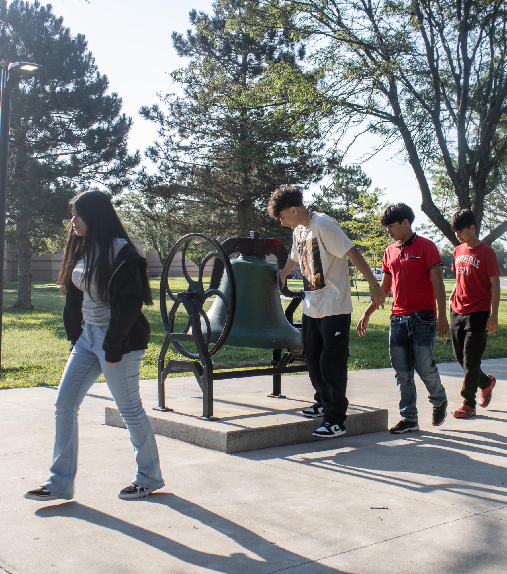 Freshman first day (photos by Alex Flores)