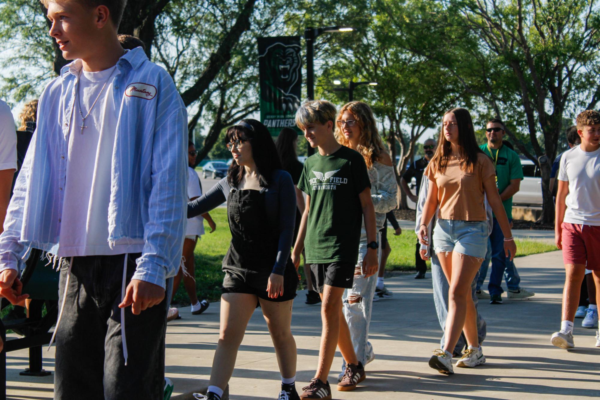 First day for new students (Photos by Maleea Sullivan)