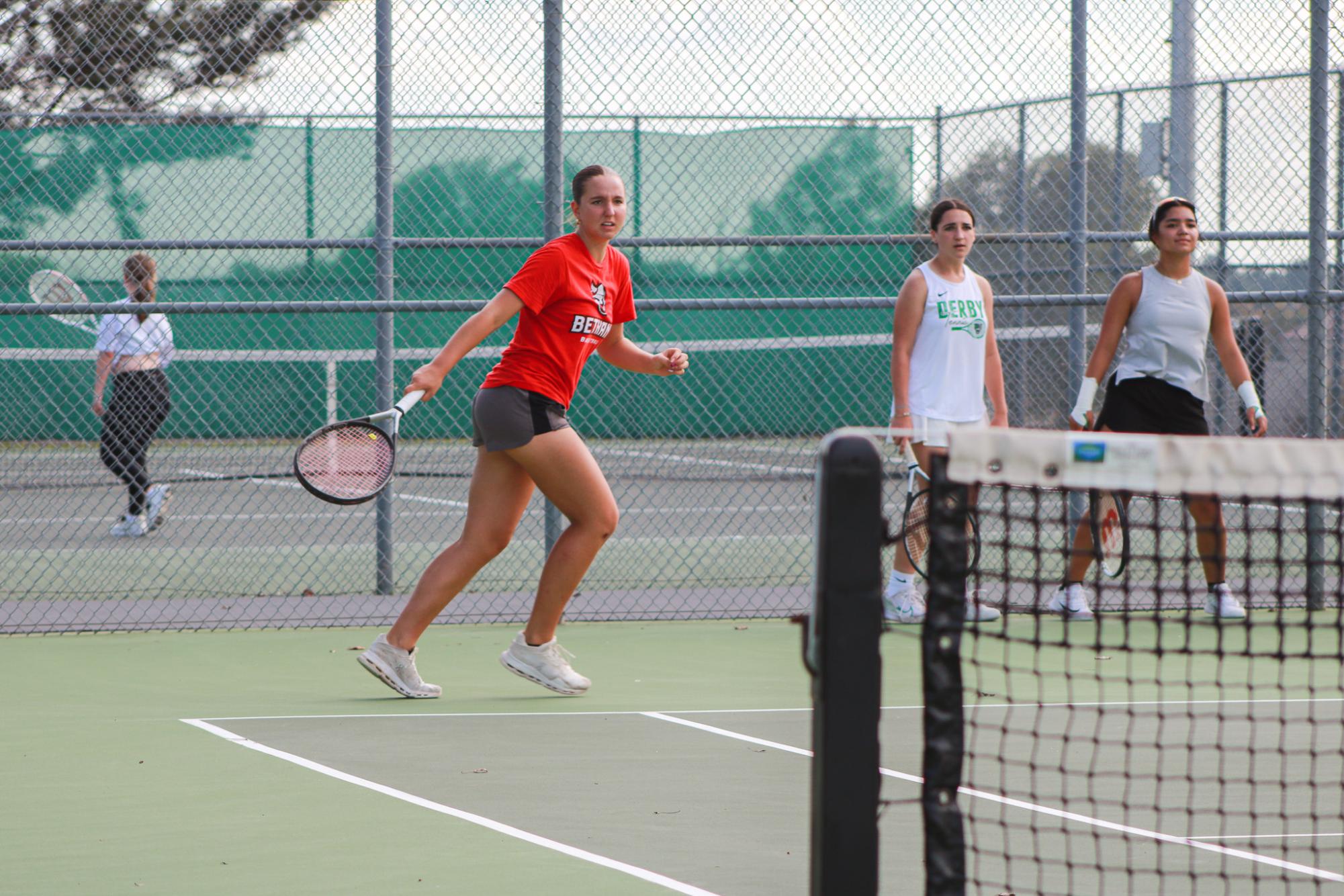 Girls tennis practice (Photos by Ava Mbawuike)