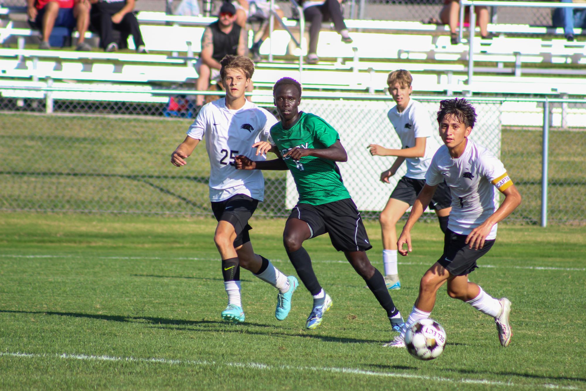 Boys soccer vs. Campus (Photos by Ella Davidson)