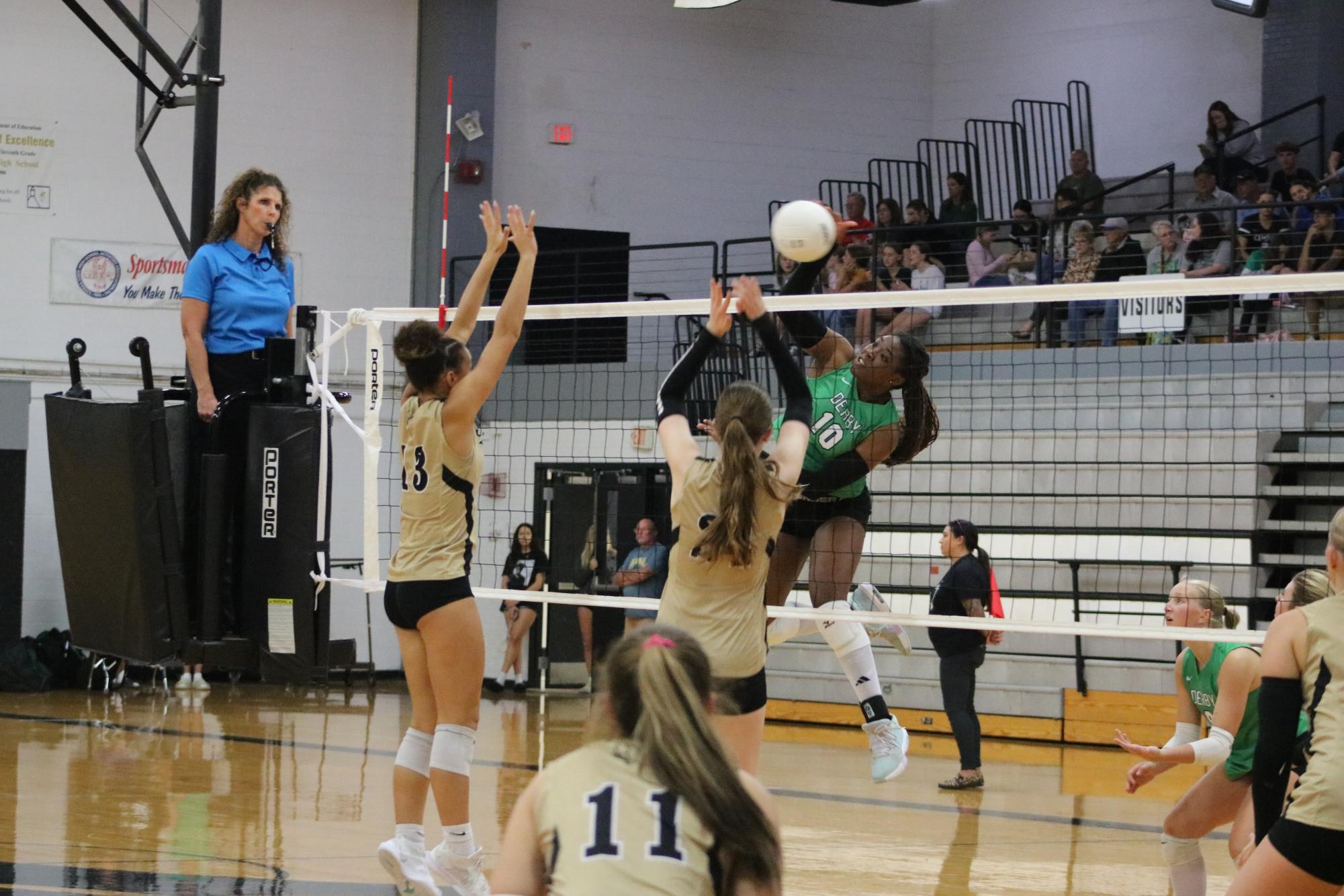Volleyball vs. Maize South (Photos by Ella Davidson)