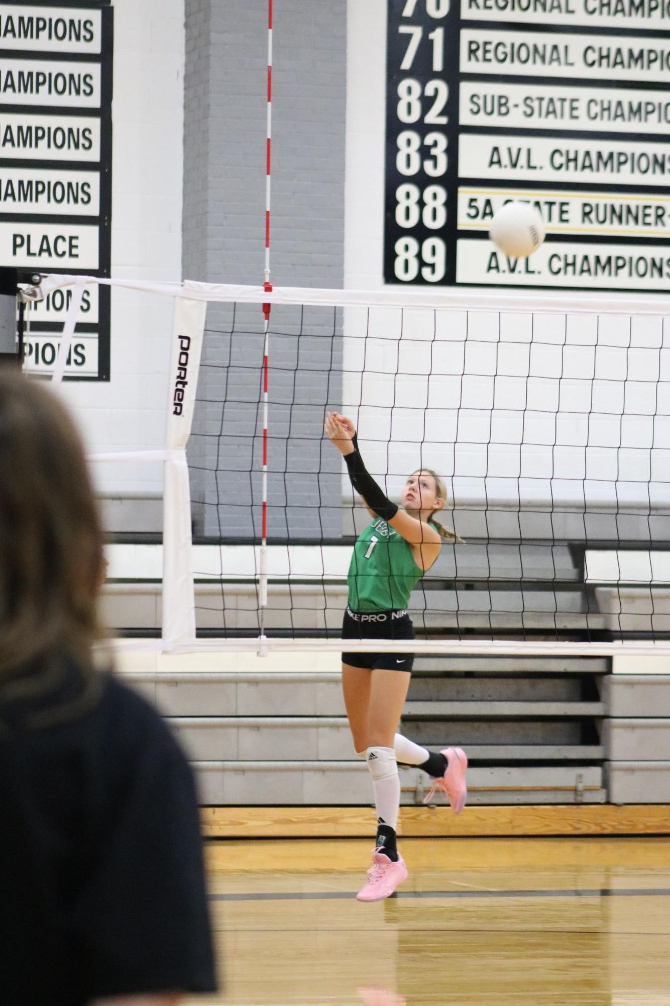 Volleyball vs. Campus (Photos by Ella Davidson)