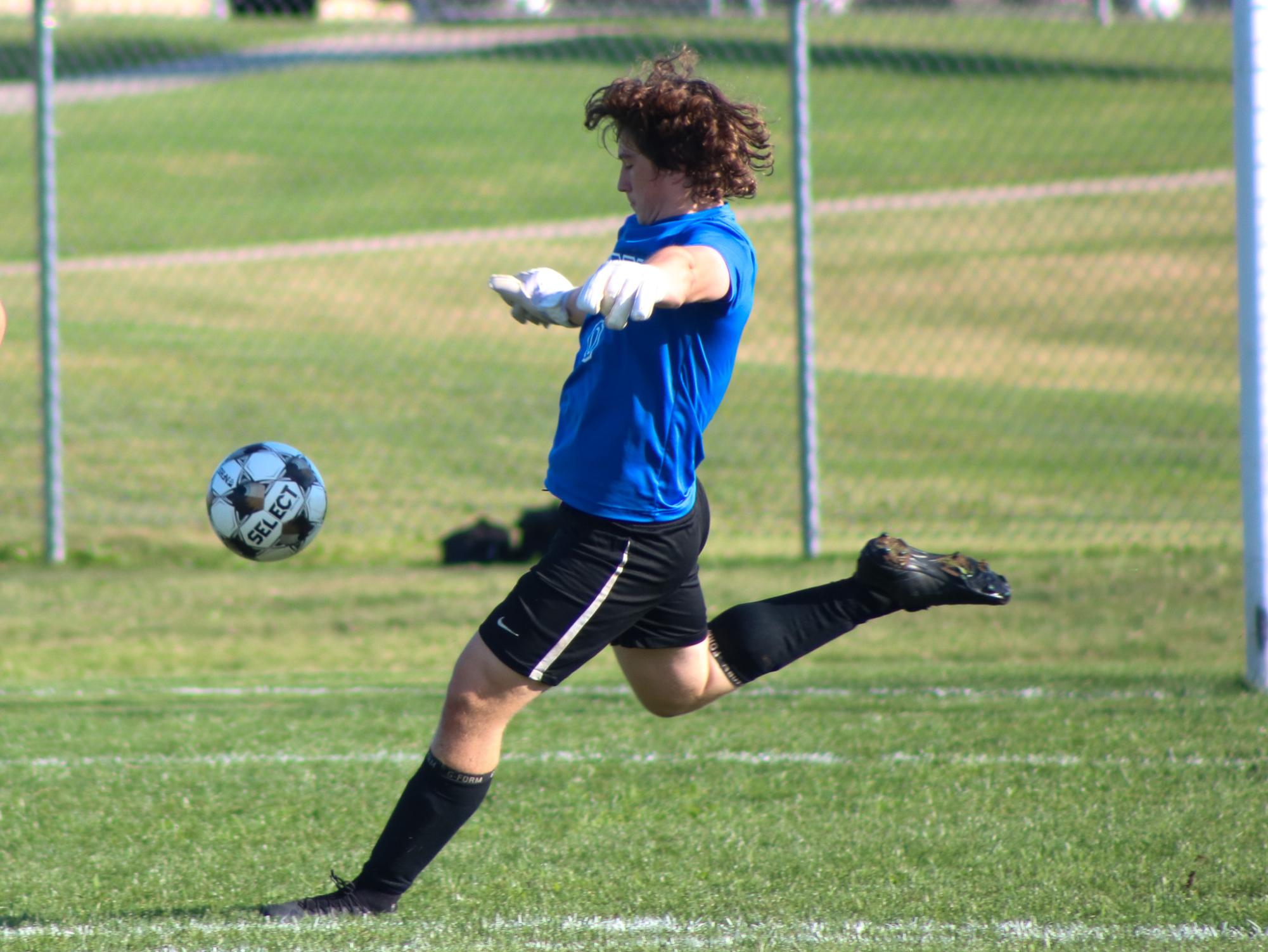 Boys varsity soccer vs. Campus (Photos by Isabella Webb)