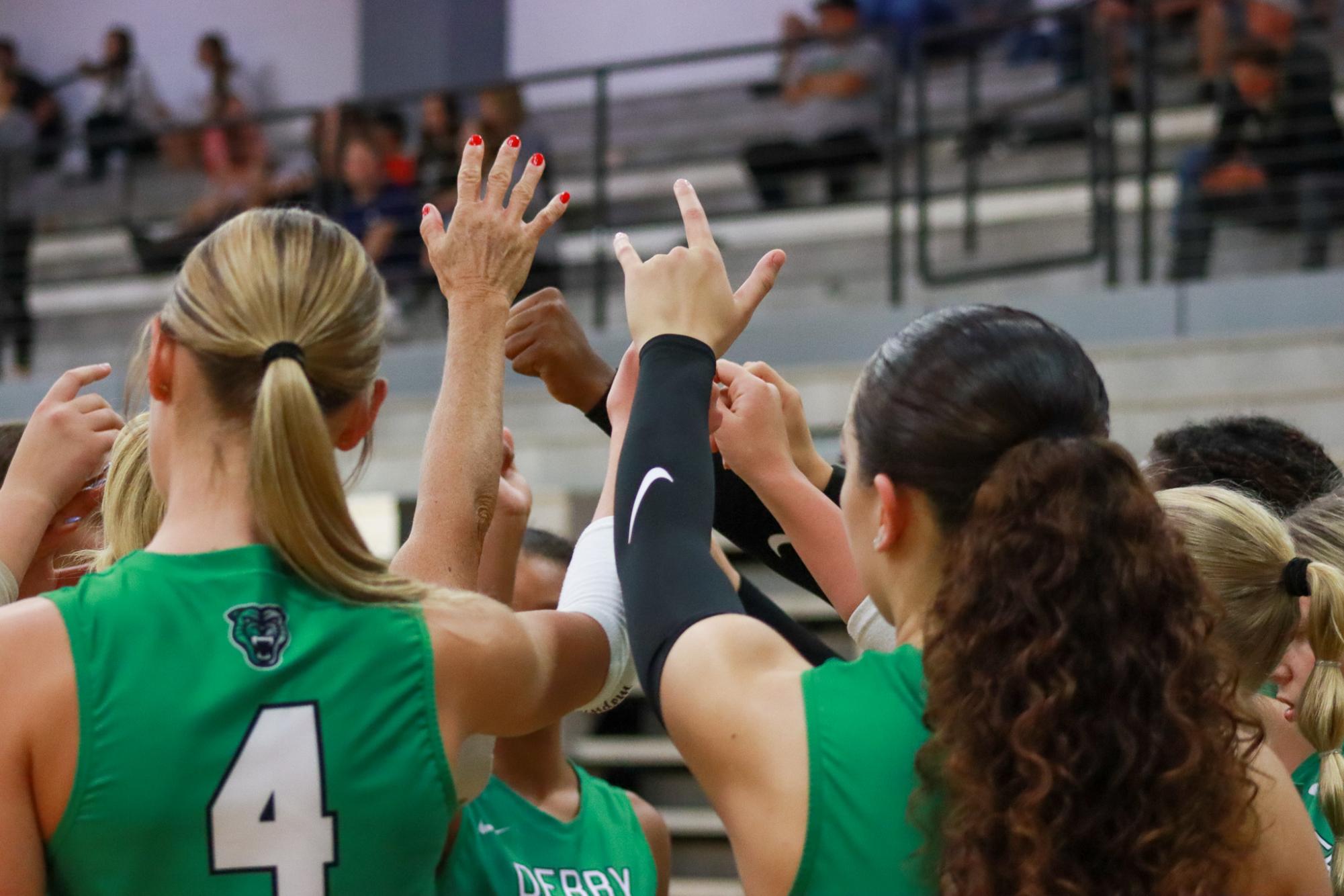 Varsity volleyball vs. Campus (Photos by Isabella Webb)