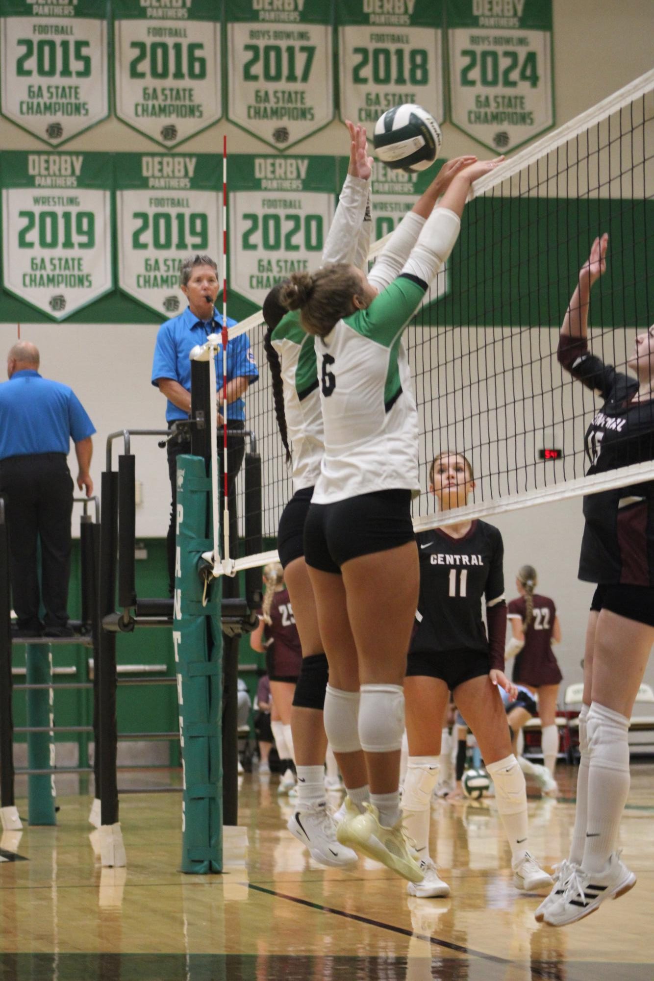 Volleyball vs. Salina Central (Photos by Kenley Stewart)