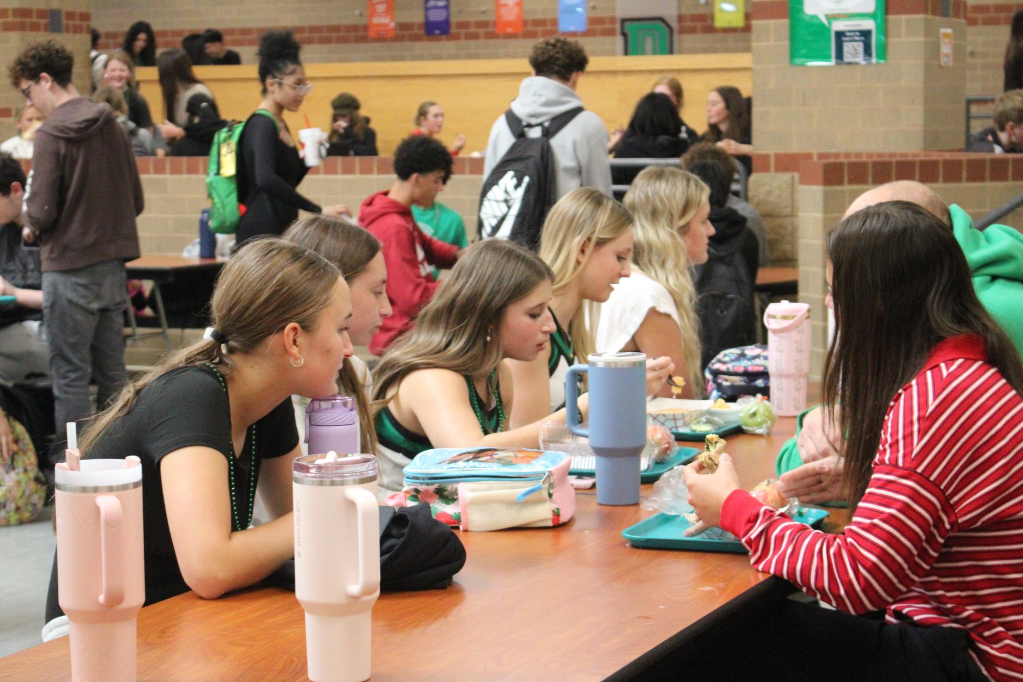Life at lunch (Photos by Maya Painchaud)
