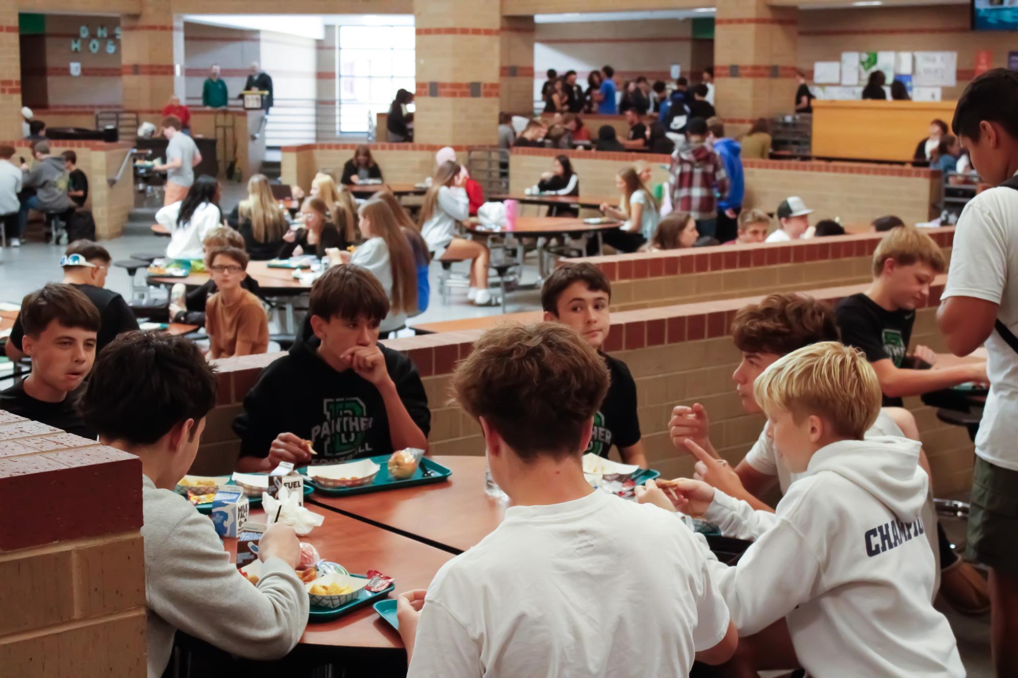 Groups at Lunch (Photos by Bella Johnson)