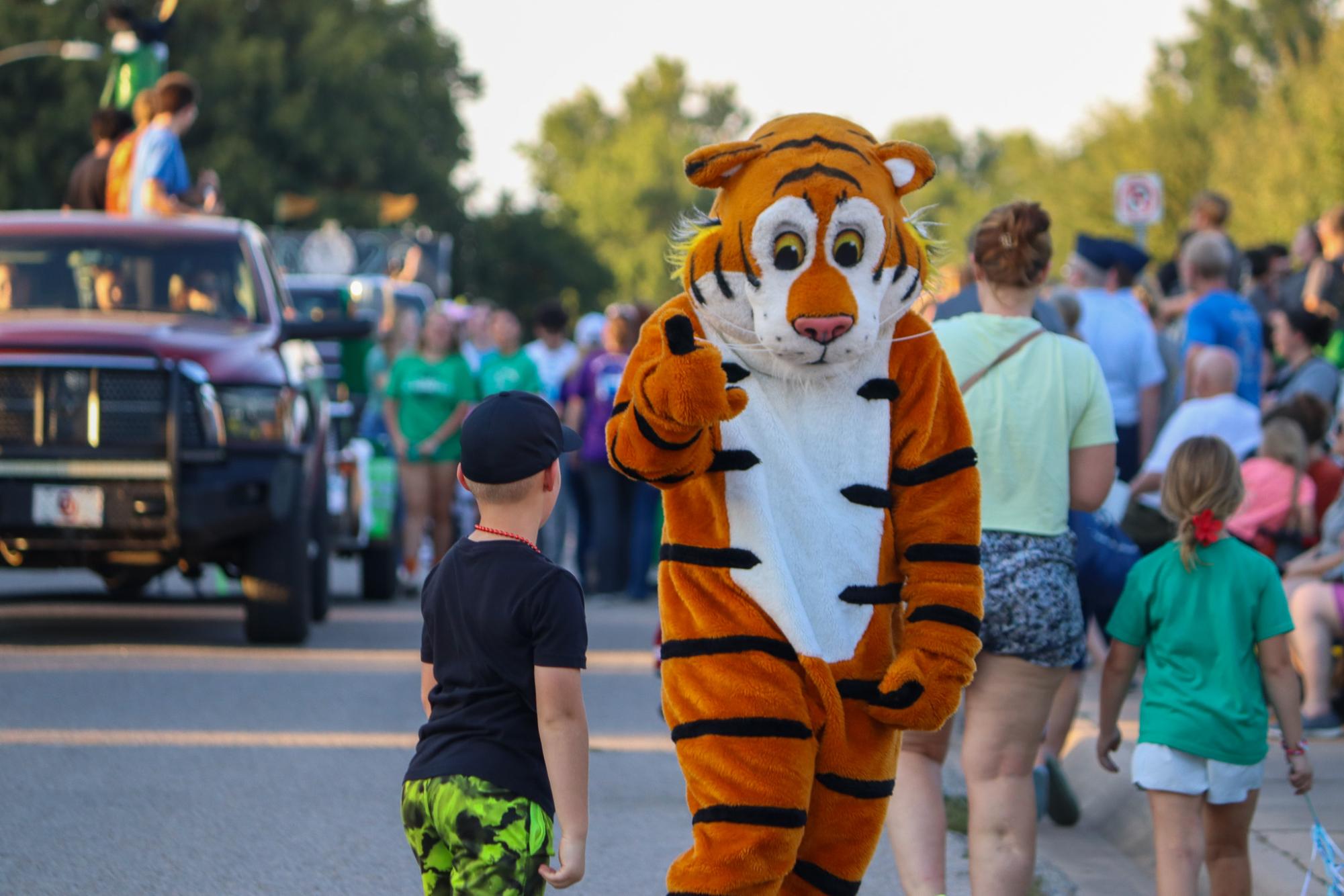 Homecoming Parade (Isabella Webb)