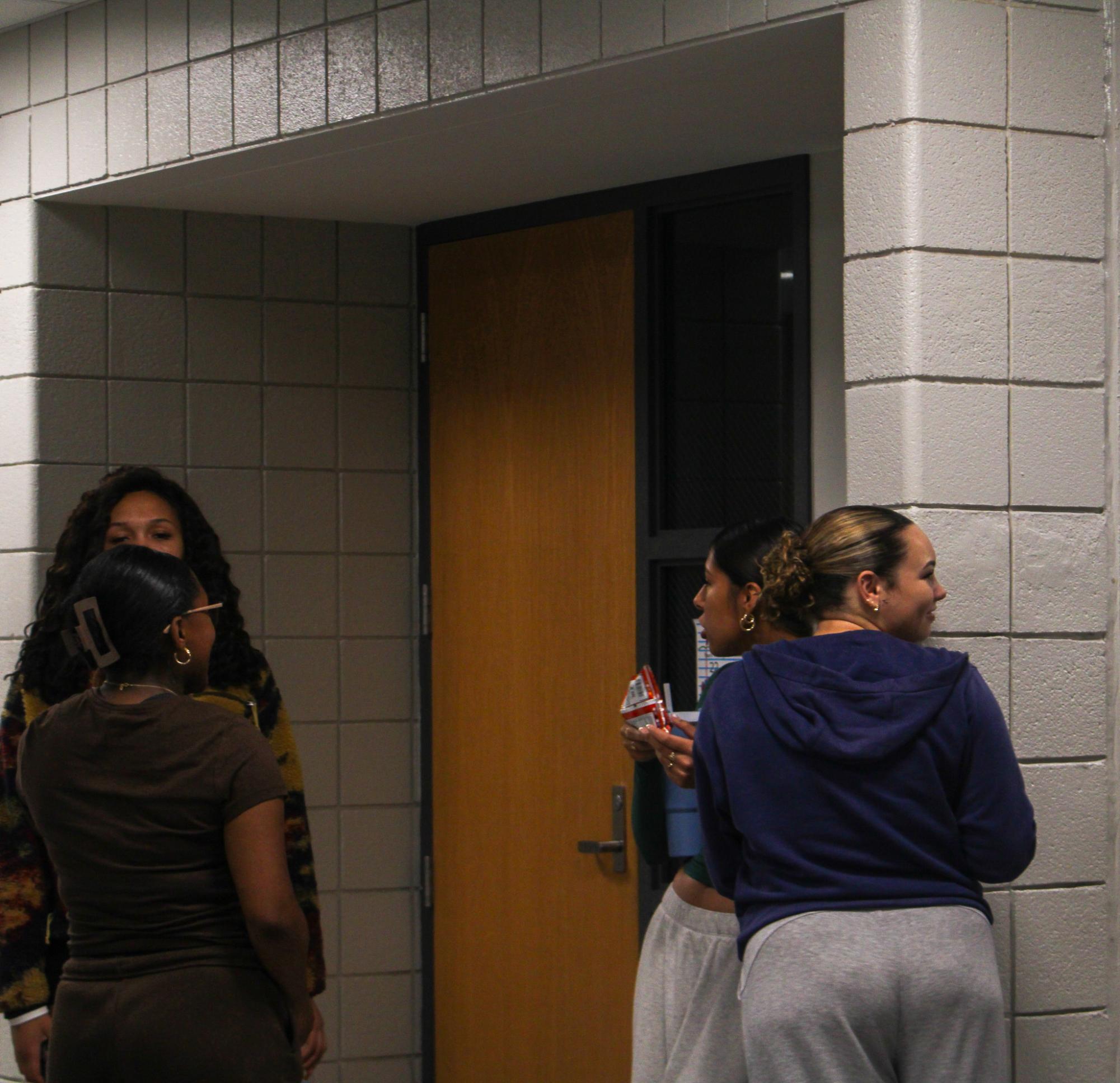Passing Period after lunch (Photos by Bella Johnson)