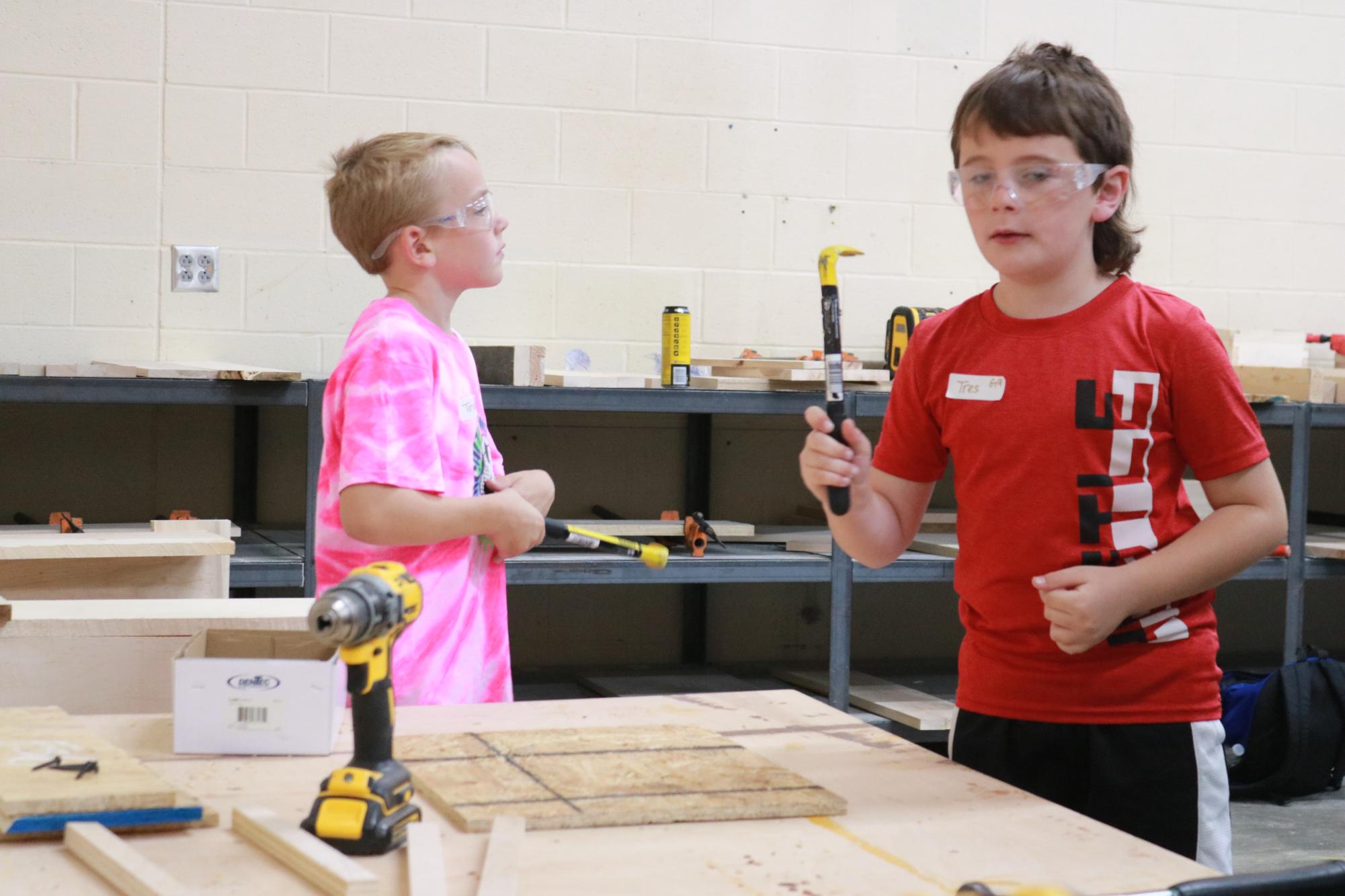 Tanglewoods 3rd graders make bat houses (Photos by Maleea Sullivan)