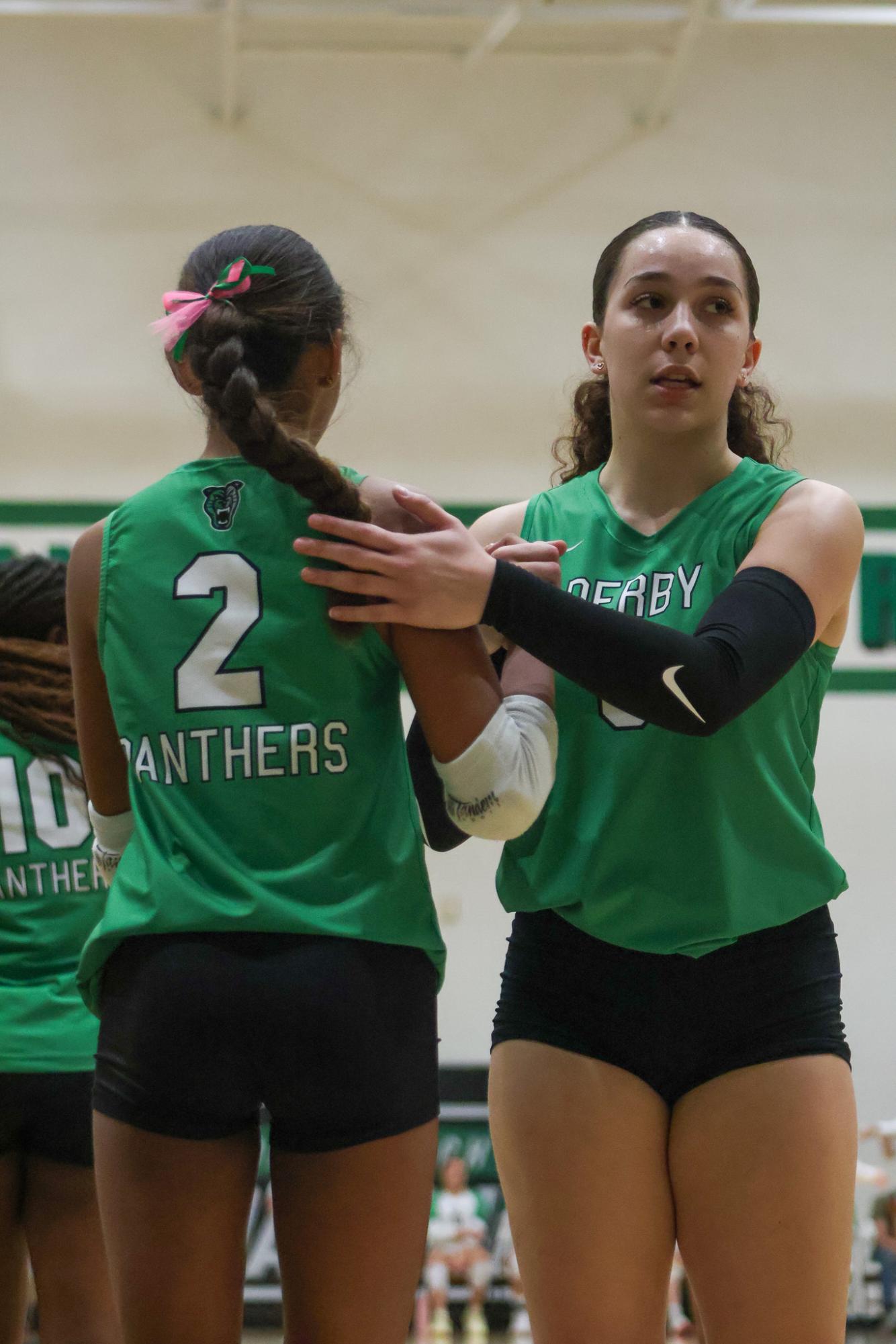 Varsity Volleyball vs South (By Isabella Webb)