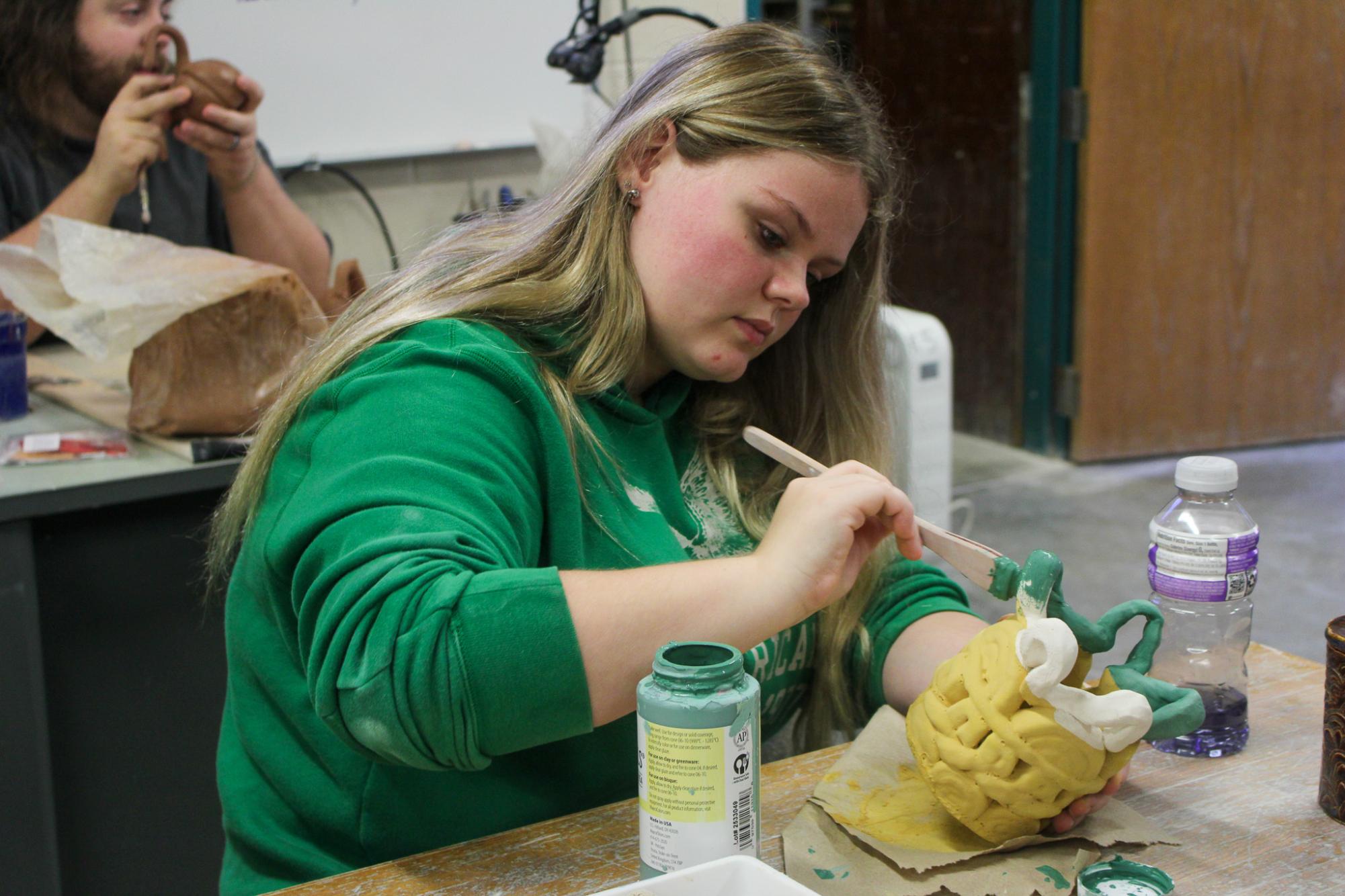 Clay Class (Photos by Janie Simard)