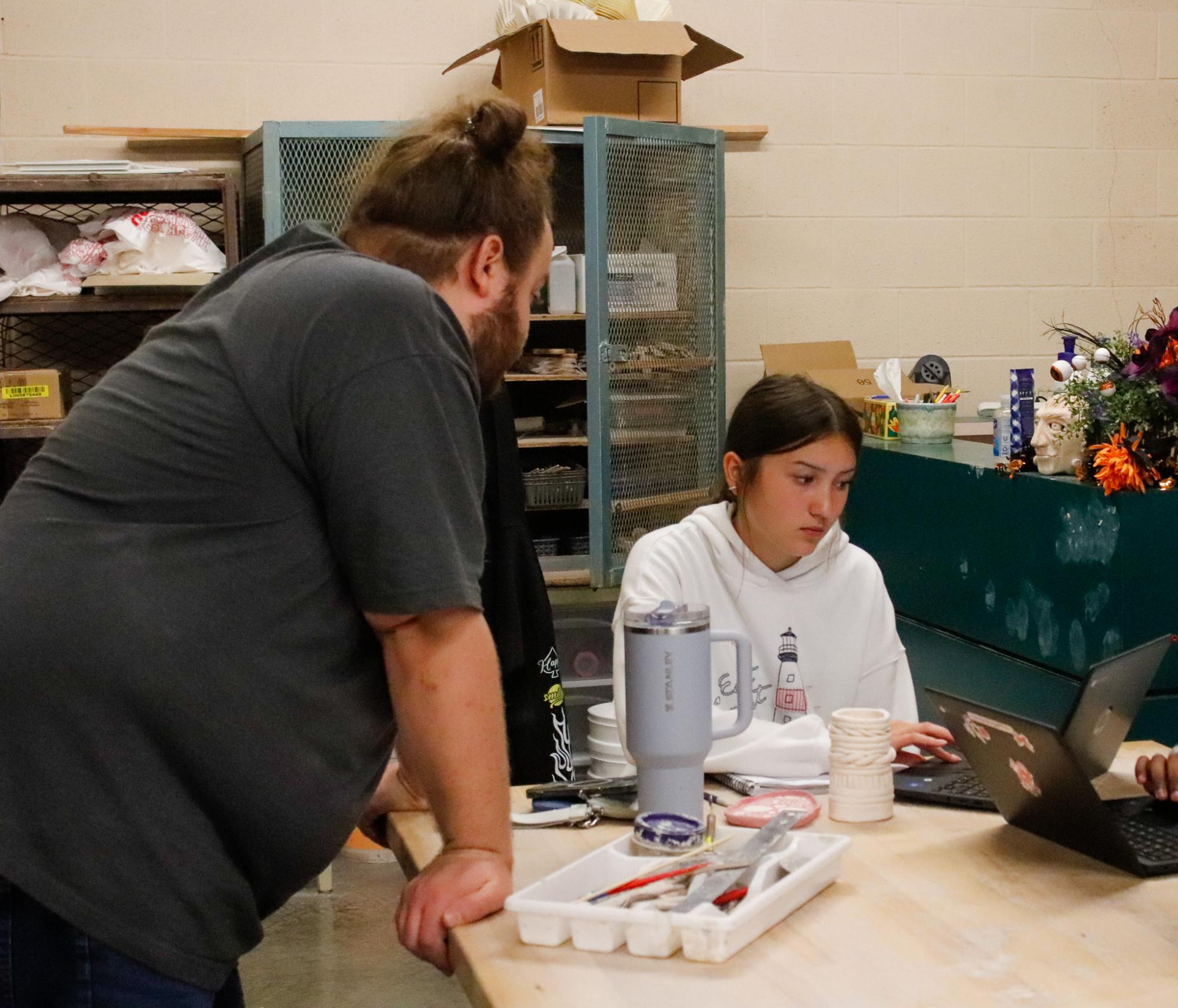 Working with clay (Photos by Janie Simard)