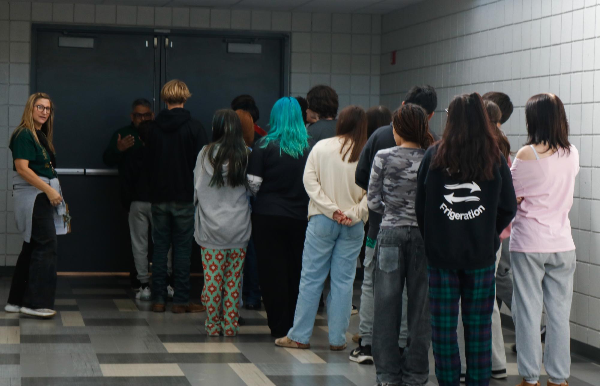 Middle School Students Visiting DHS (Photos by Ava Phouangmala)