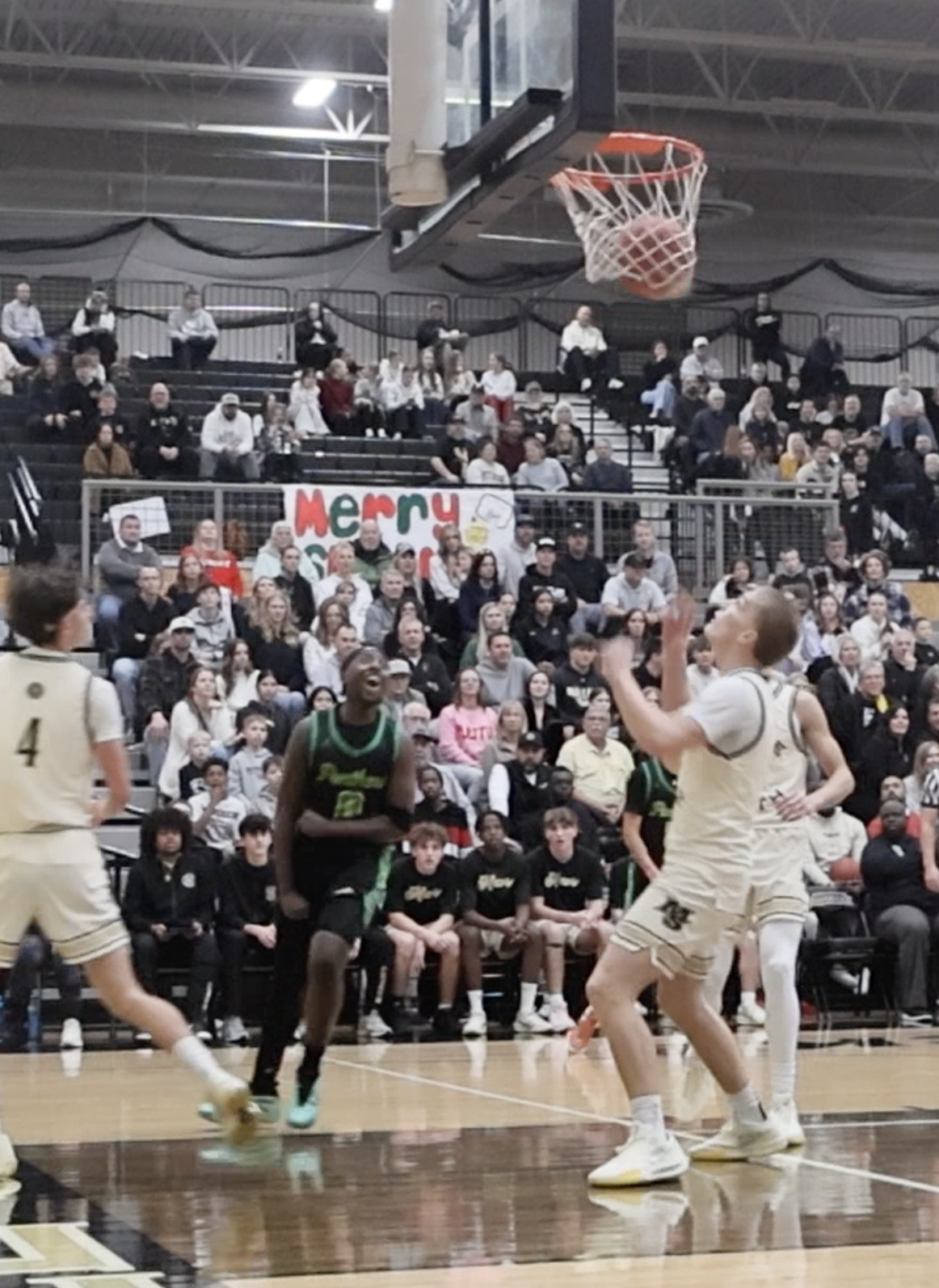 Boys basketball battles through tough December schedule