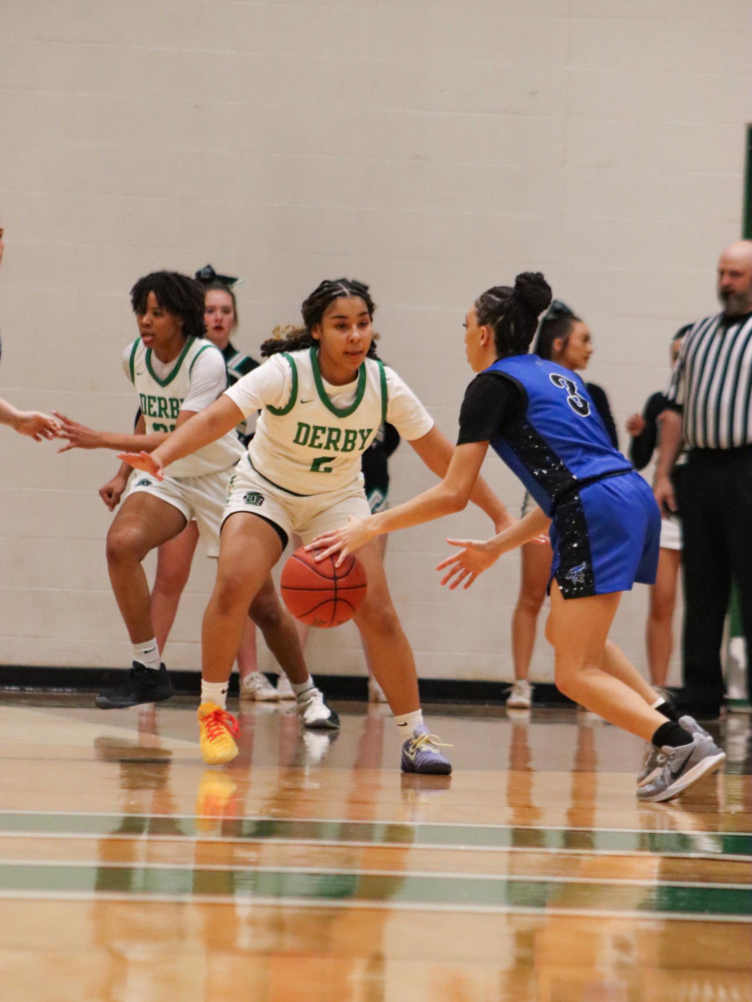 Girls Varsity Basketball vs. Junction City (Photos by Kaelyn Kissack)