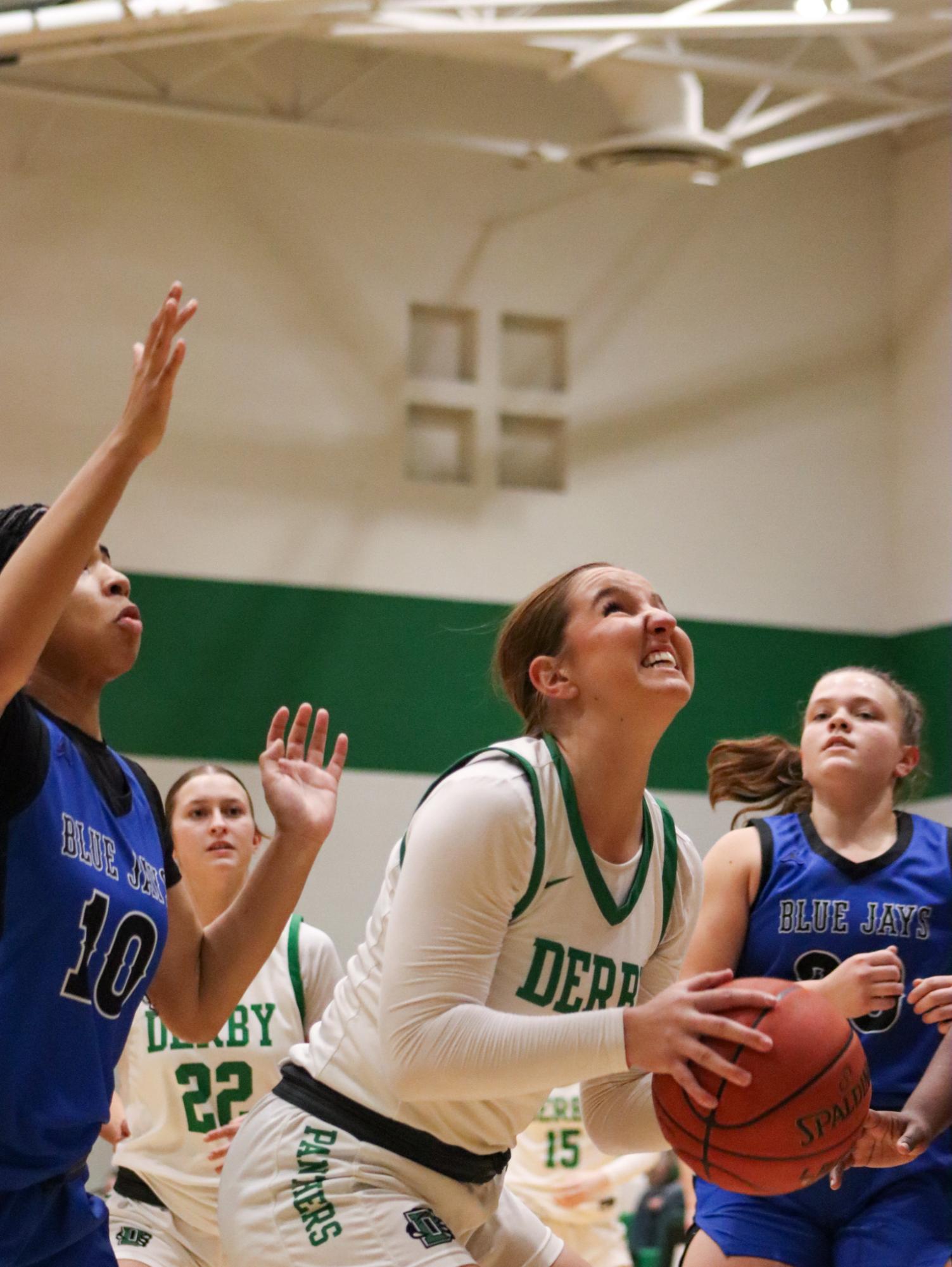 Girls Varsity Basketball vs. Junction City (Photos by Kaelyn Kissack)