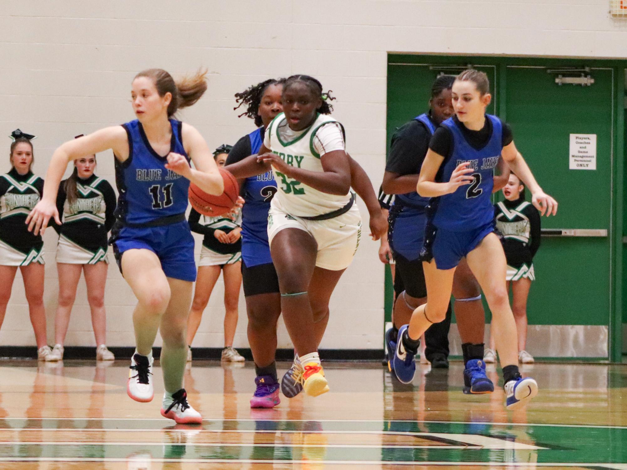 Girls Varsity Basketball vs. Junction City (Photos by Kaelyn Kissack)