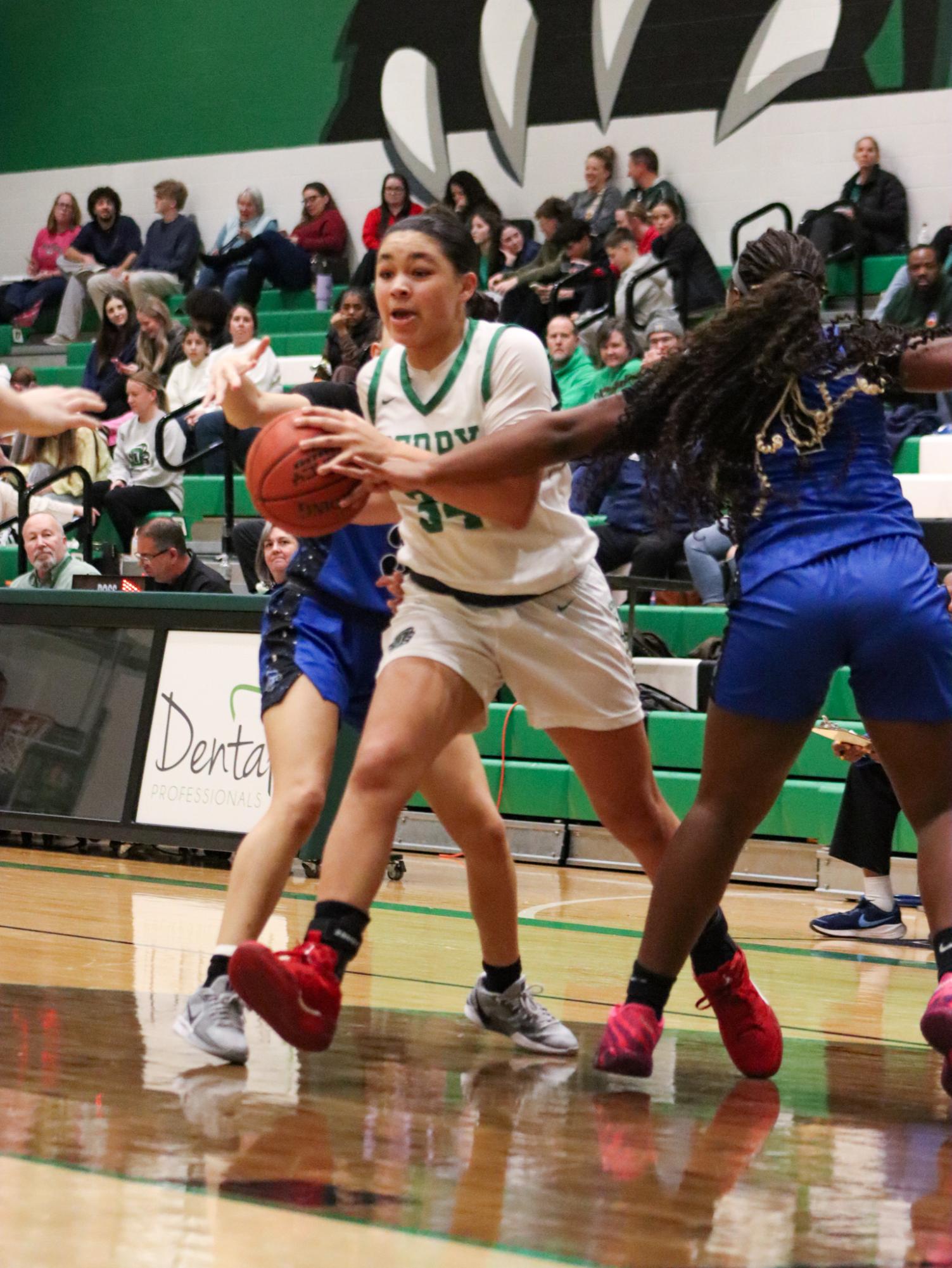 Girls Varsity Basketball vs. Junction City (Photos by Kaelyn Kissack)