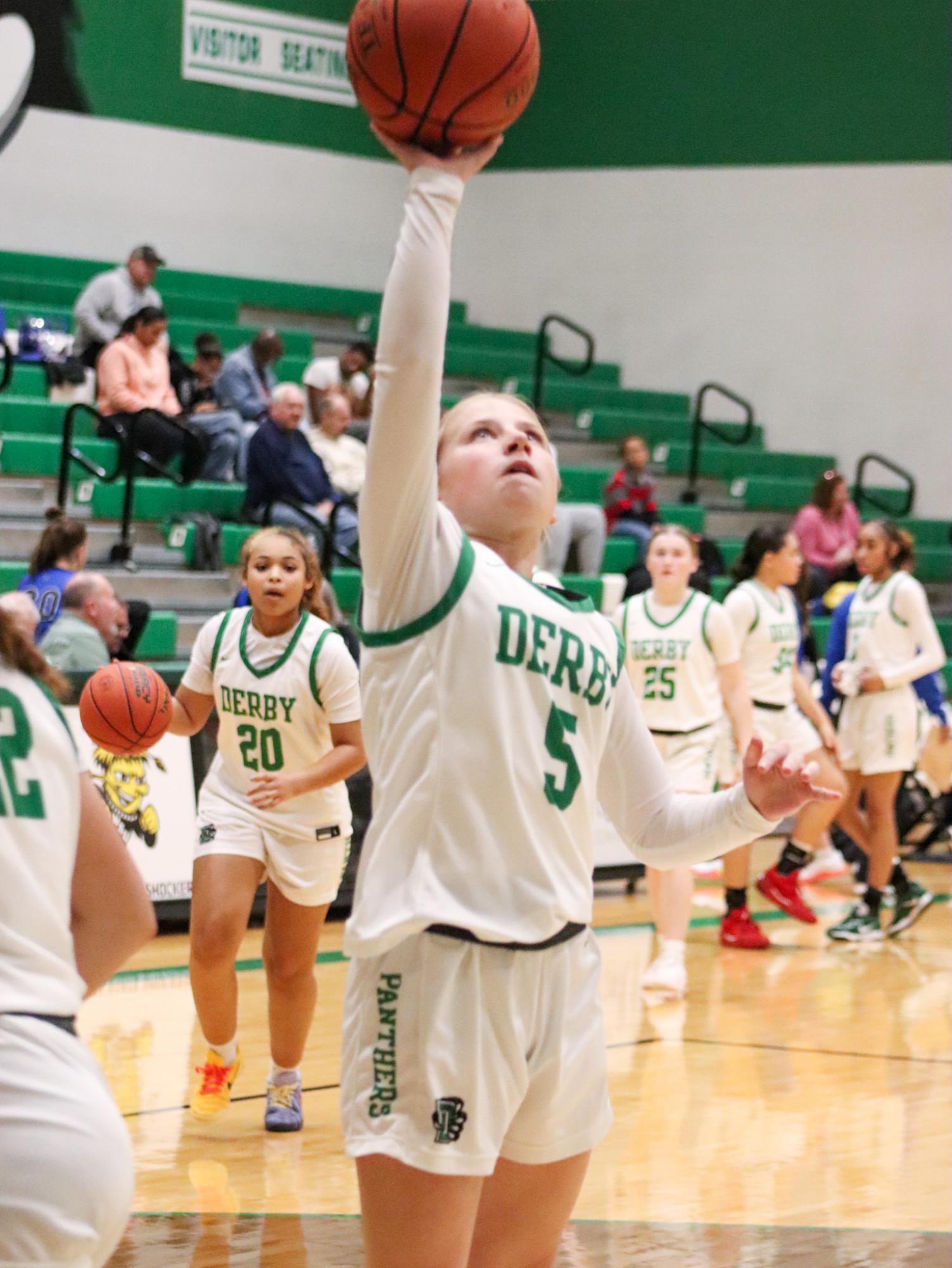 Girls Varsity Basketball vs. Junction City (Photos by Kaelyn Kissack)