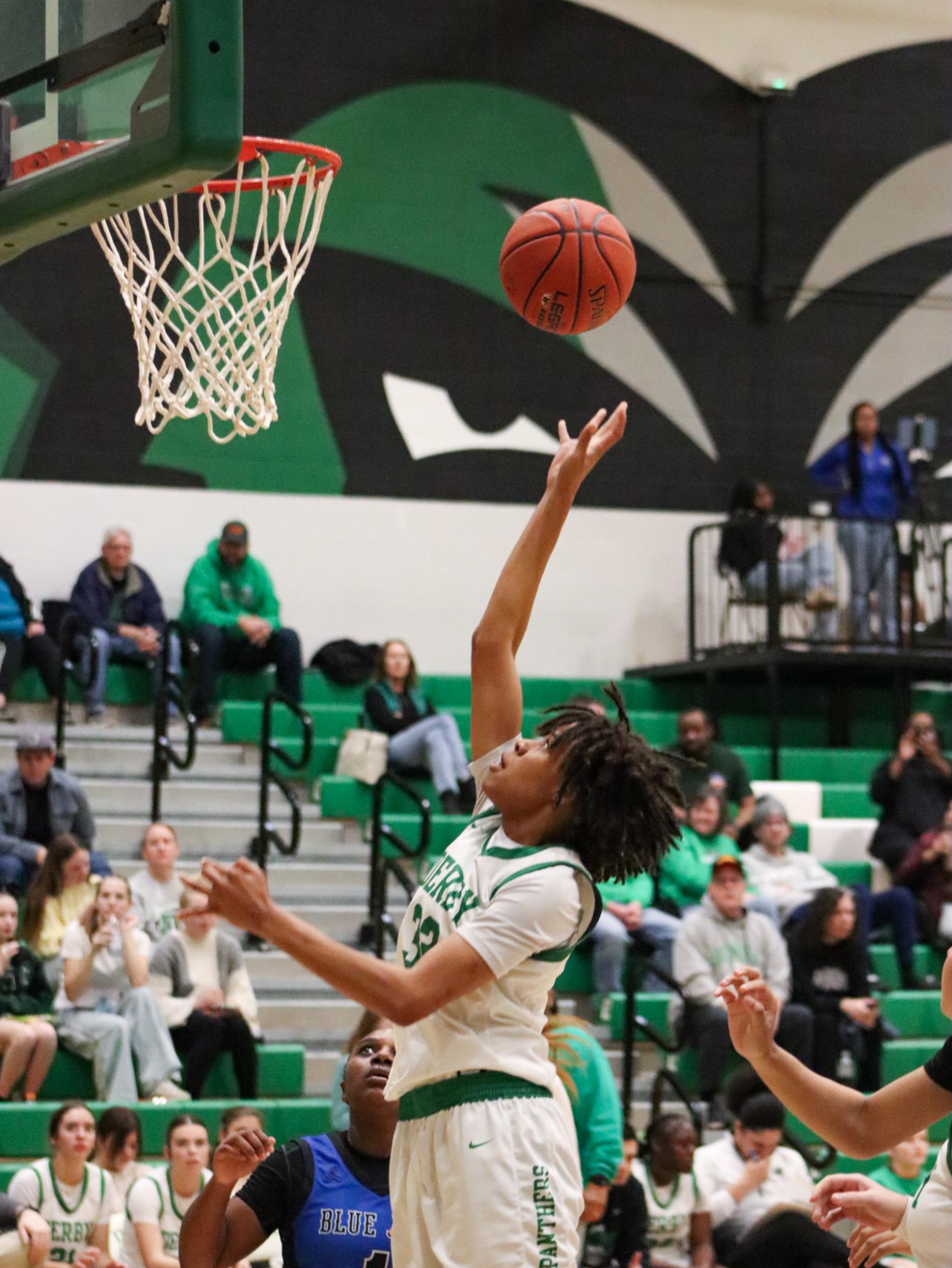 Girls Varsity Basketball vs. Junction City (Photos by Kaelyn Kissack)