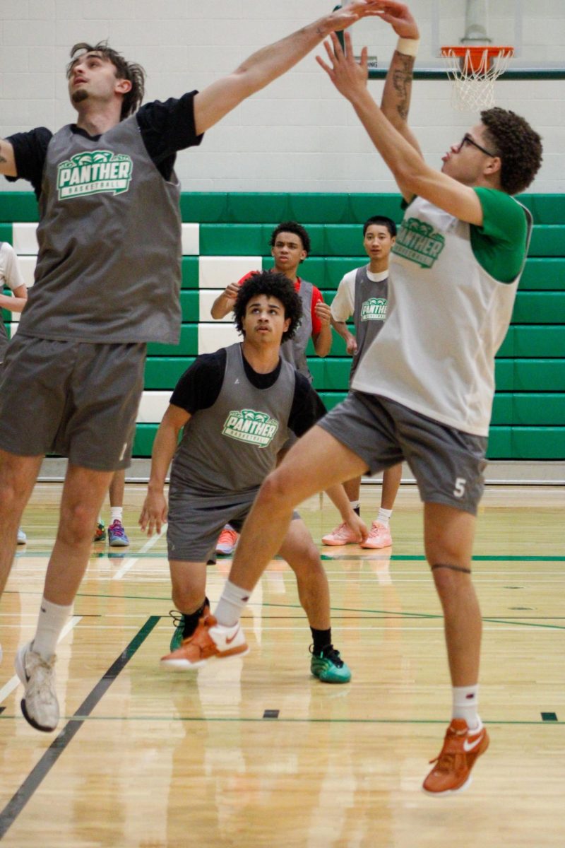 Girls and Boys Basketball Practice (Photos by Isaiah Gabriel)