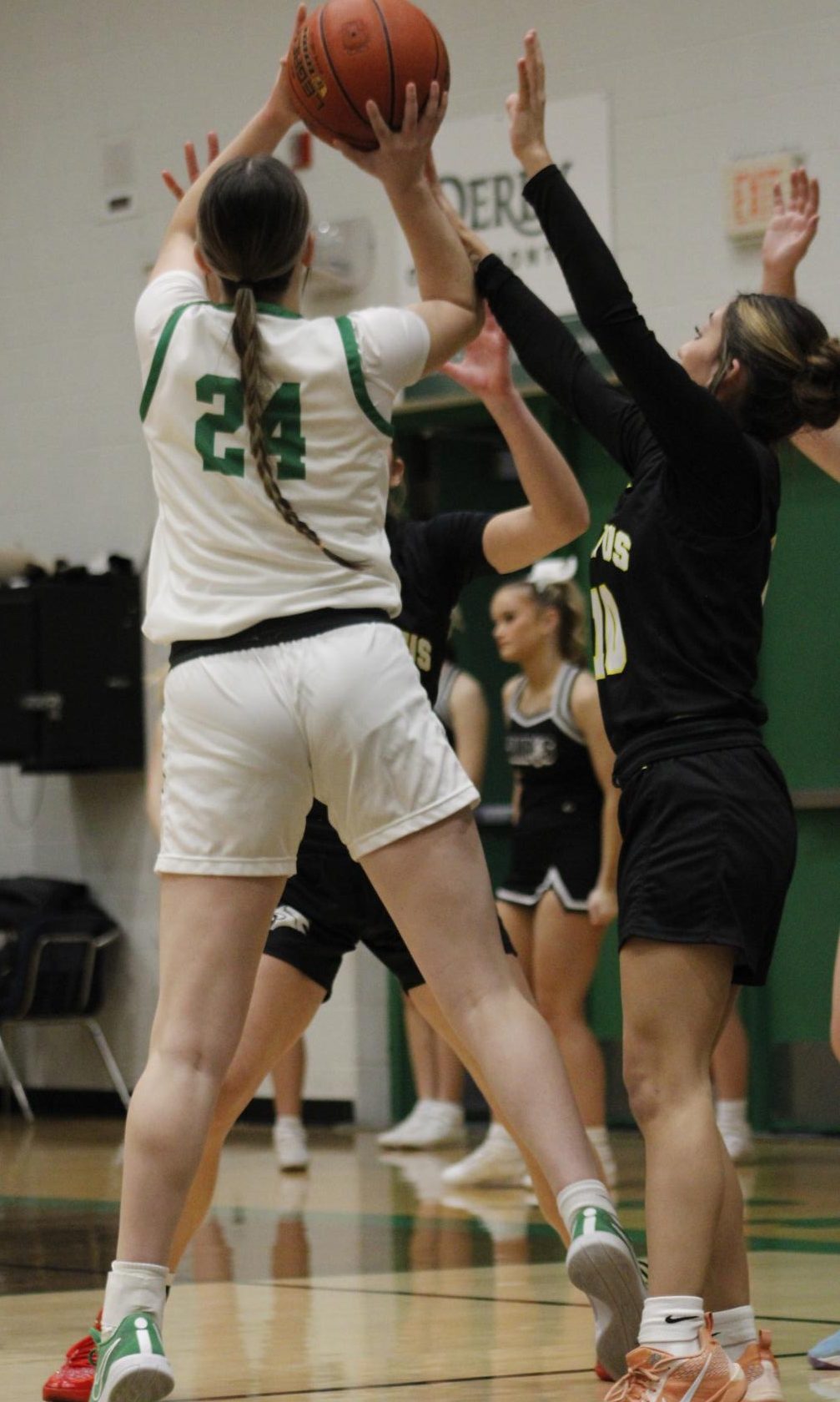 Girls Varsity Basketball vs Campus (photos by Marta Bettoni)