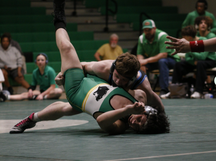 Varsity Wrestling Duals (Photos by Liliana Diaz)