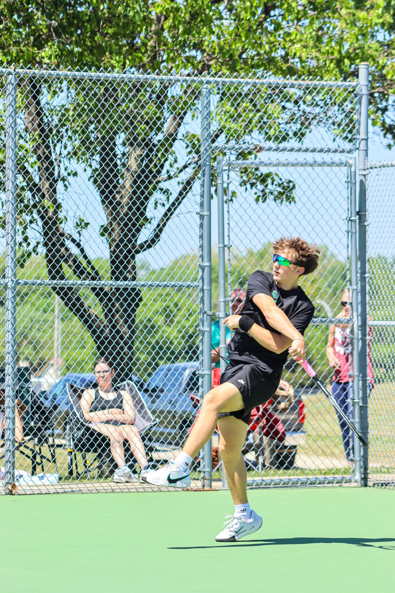Boys Varsity Tennis (By Ava Phouangmala)
