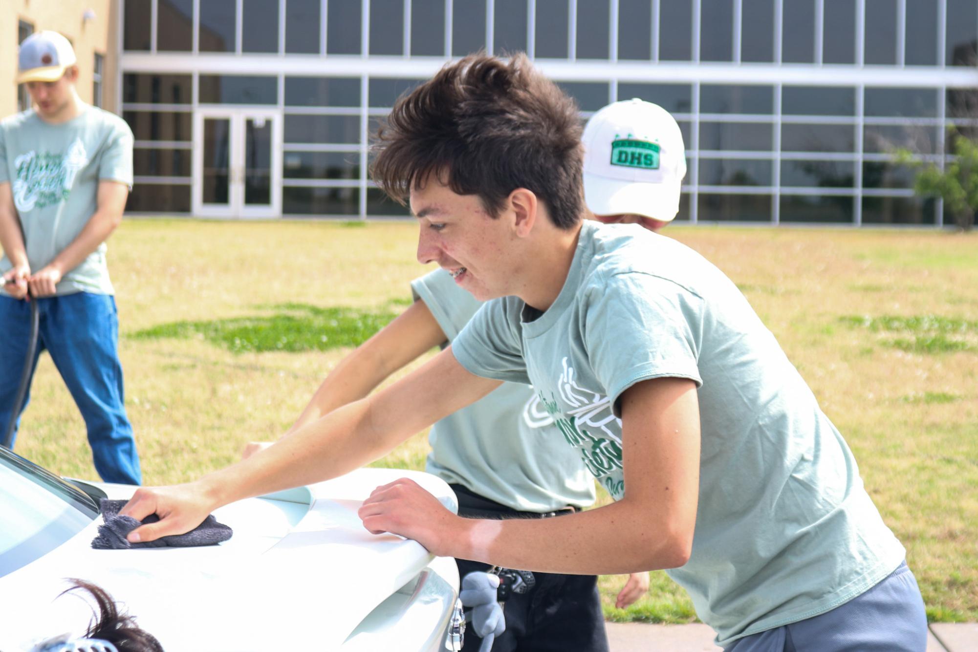 NHS Car wash (Photos by Kaelyn Kissack)