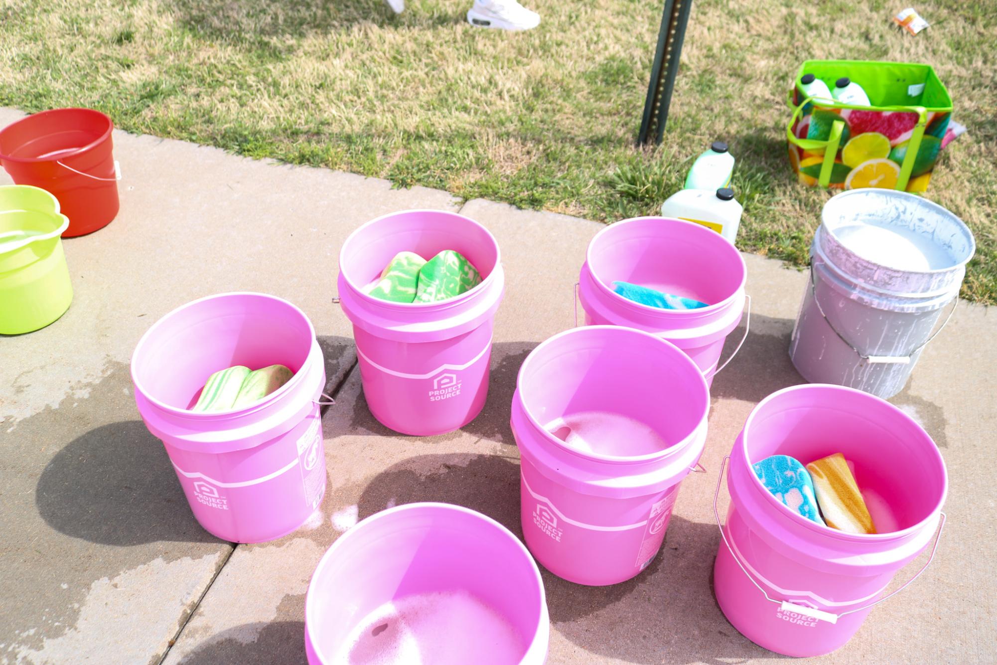 NHS Car wash (Photos by Kaelyn Kissack)