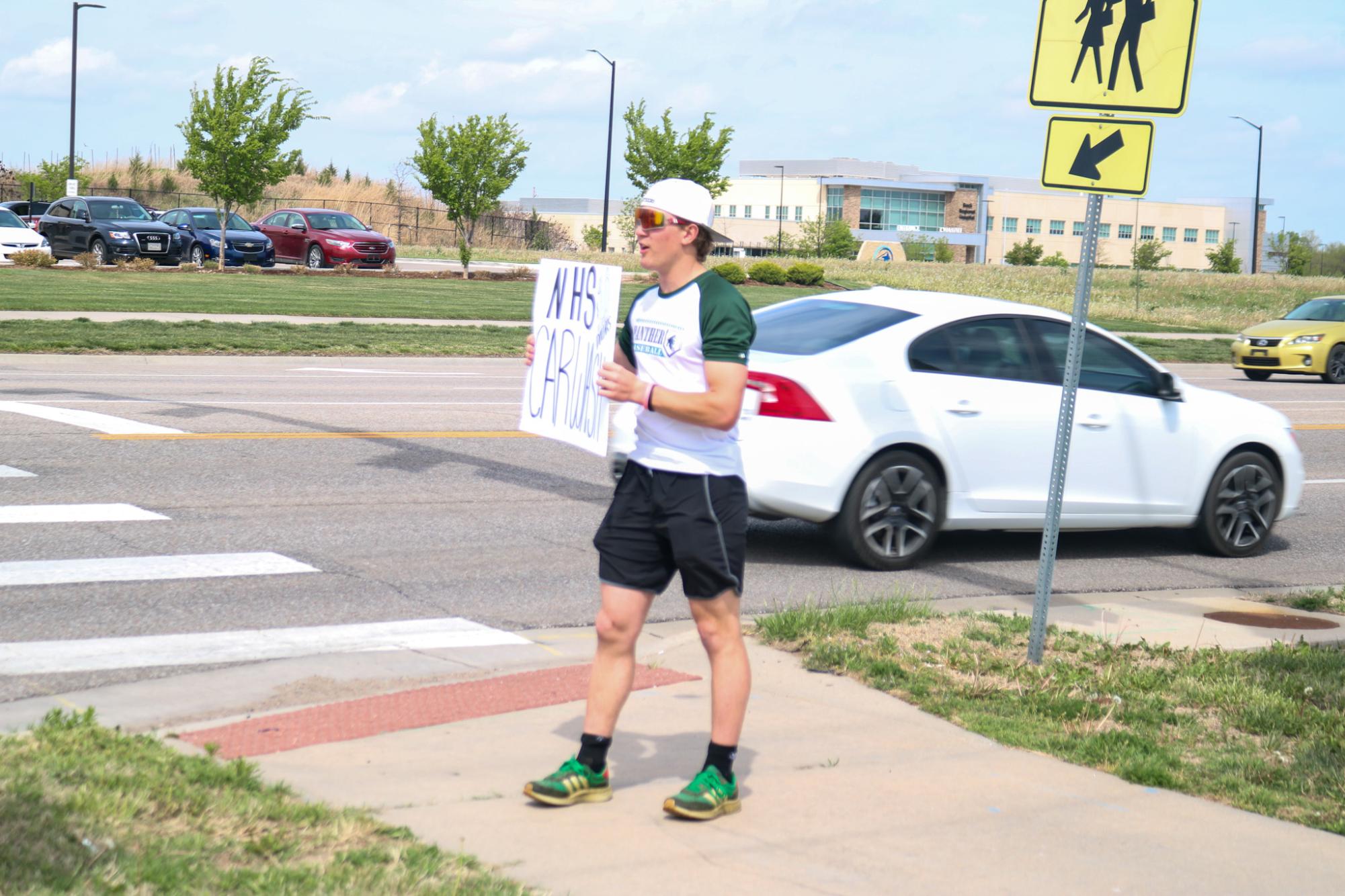 NHS Car wash (Photos by Kaelyn Kissack)