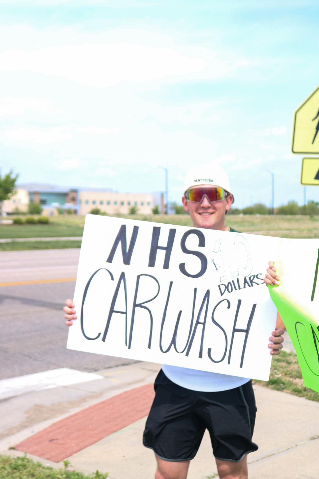 NHS Car wash (Photos by Kaelyn Kissack)