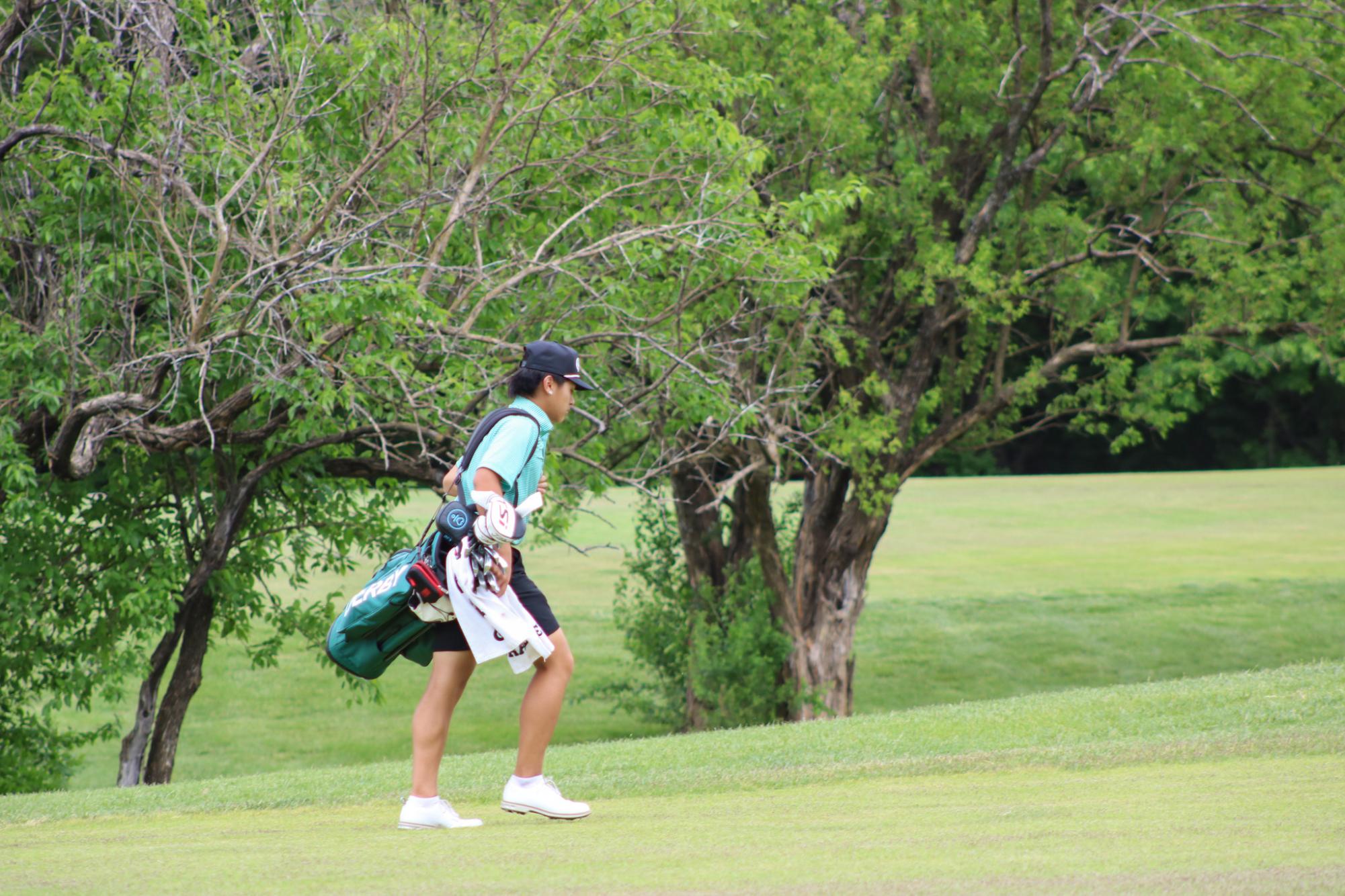 Varsity Golf at Home (Photos by Kaelyn Kissack)