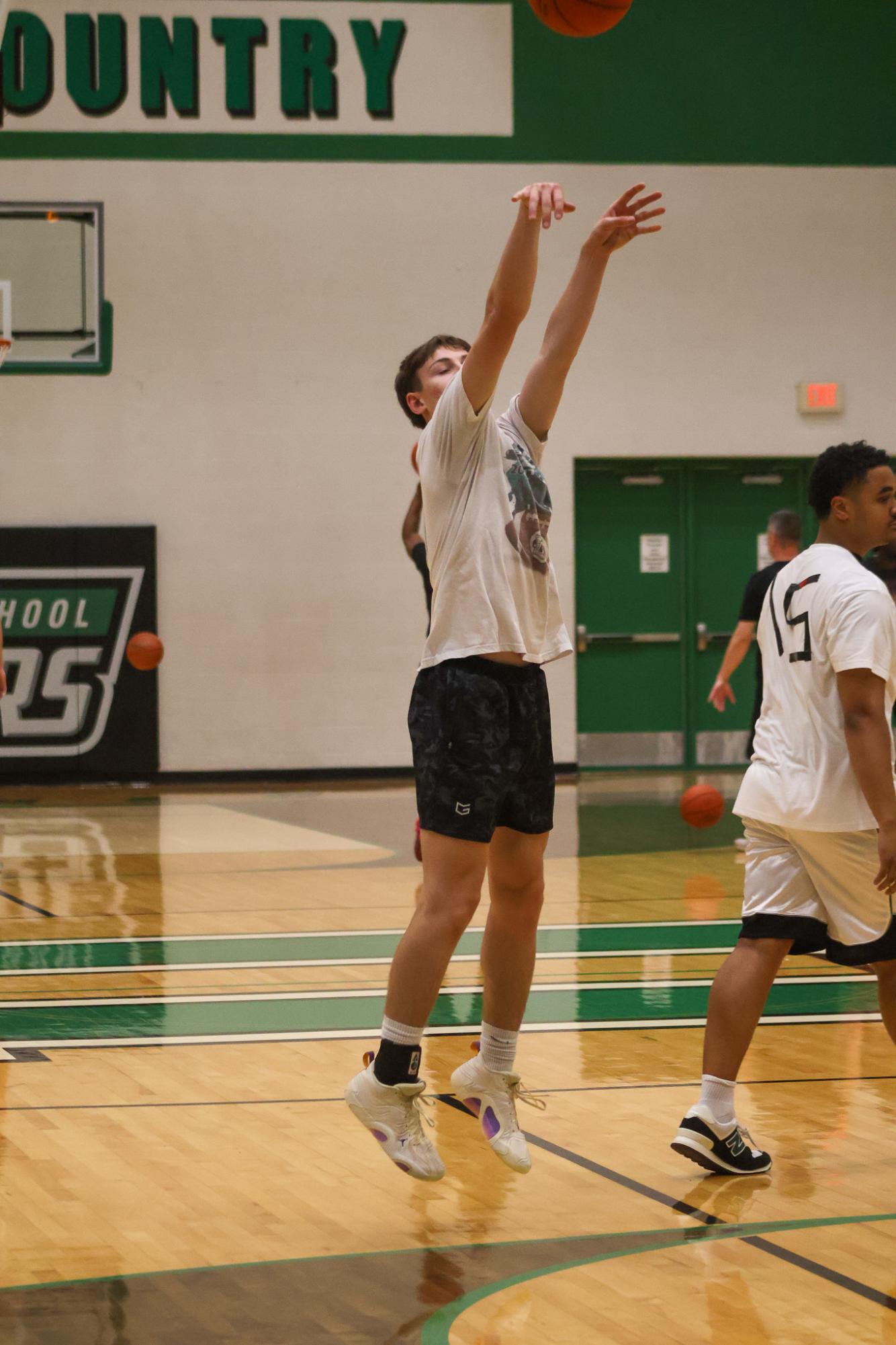 Senior vs. Staff (Photos by Delainey Stephenson)