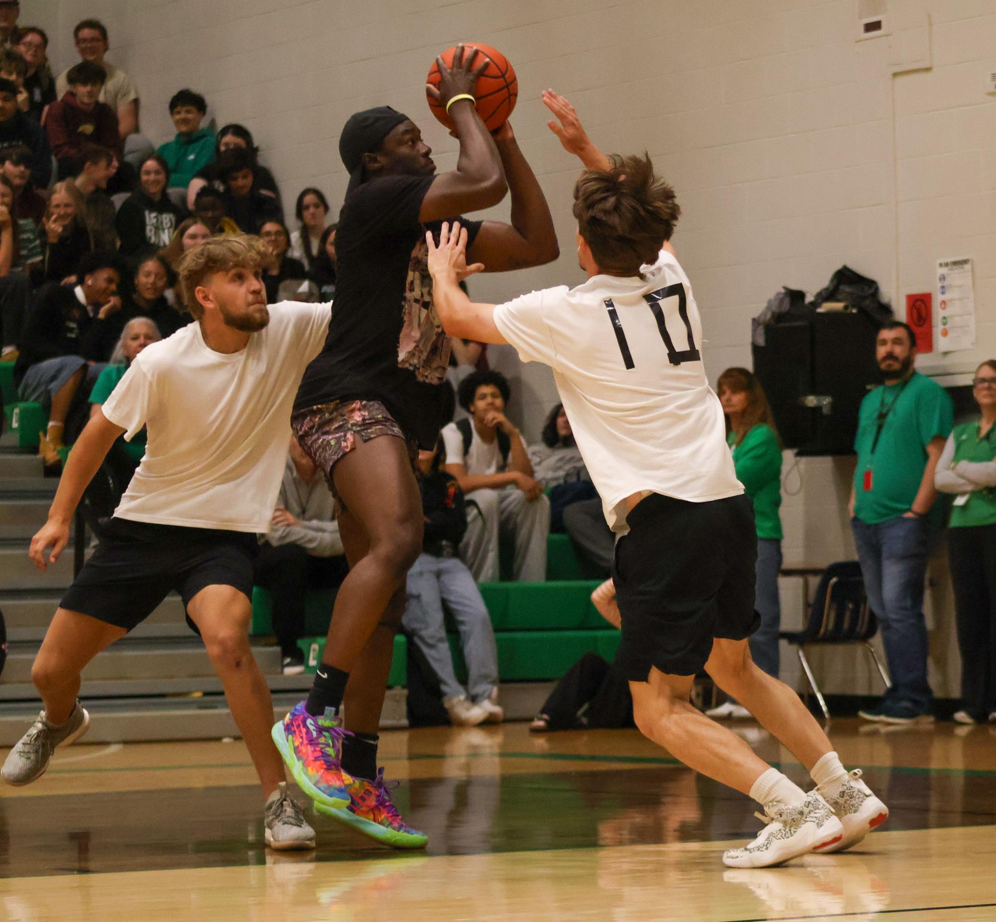 Senior vs. Staff (Photos by Delainey Stephenson)