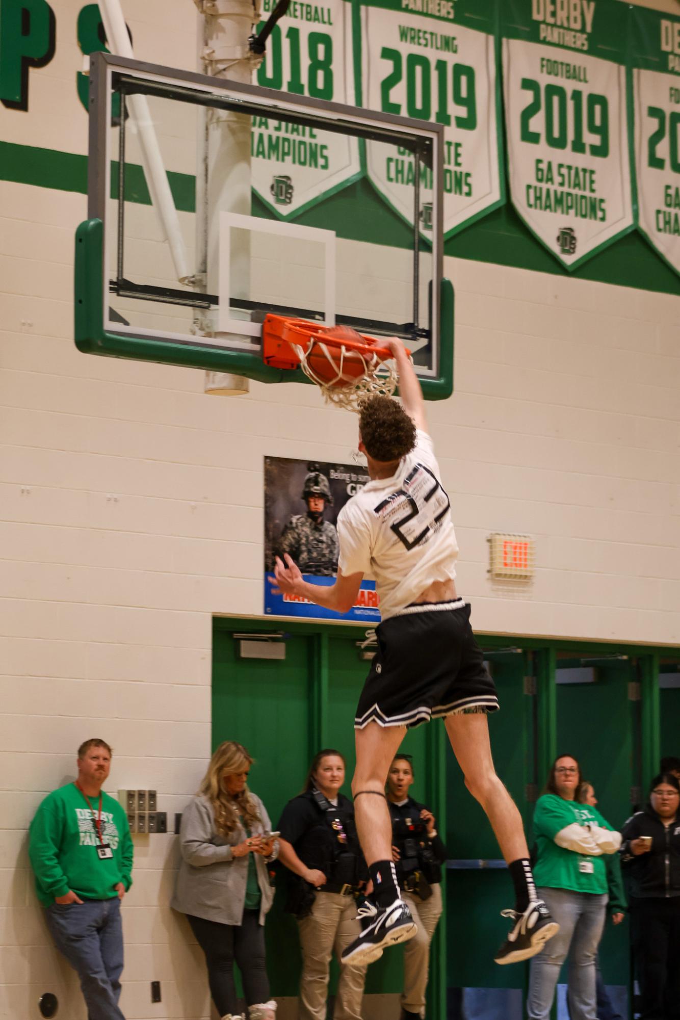 Senior vs. Staff (Photos by Delainey Stephenson)