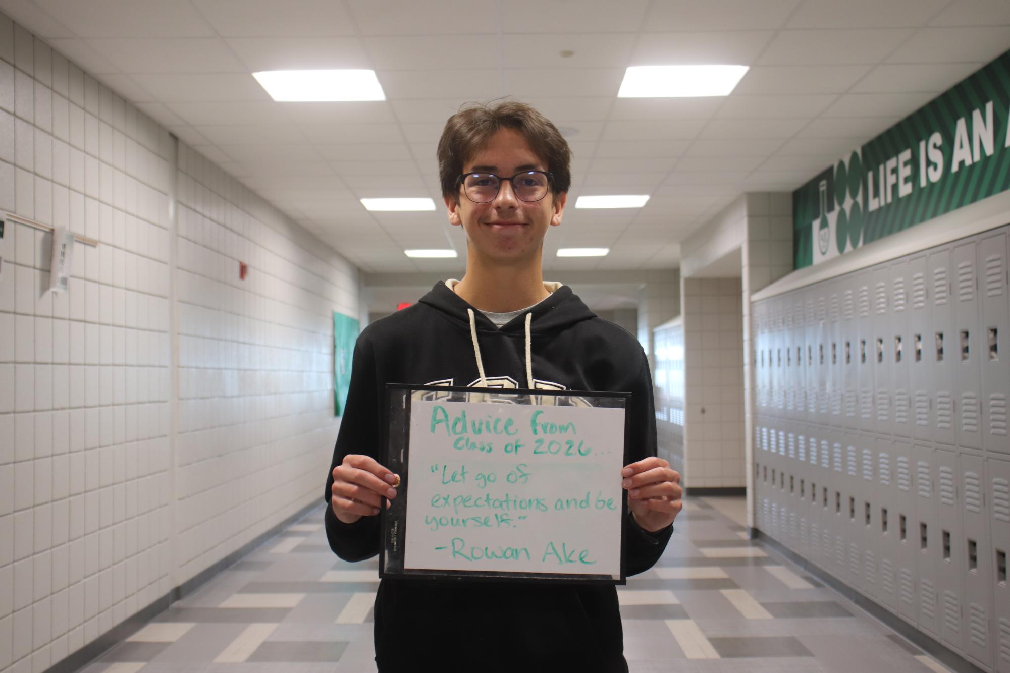 Senior advice (by Emmalee Searle and Lilly Macormac)