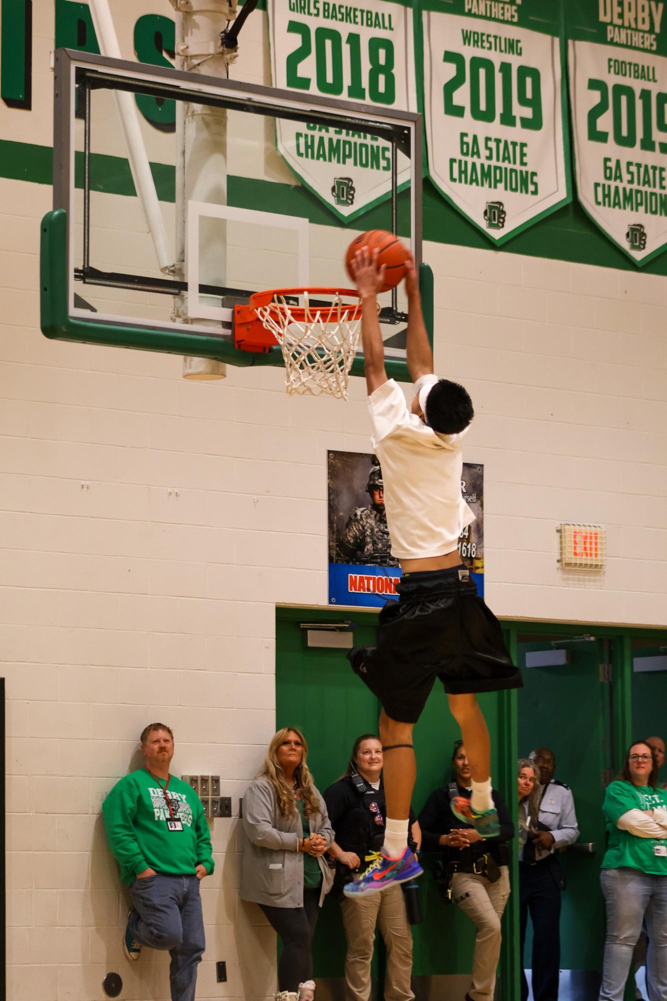 Senior vs. Staff (Photos by Delainey Stephenson)