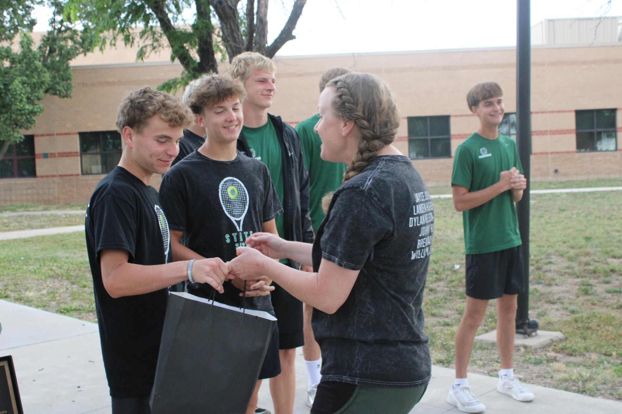 Senior Tennis Bell photos (Photos by Tripp Stratton)