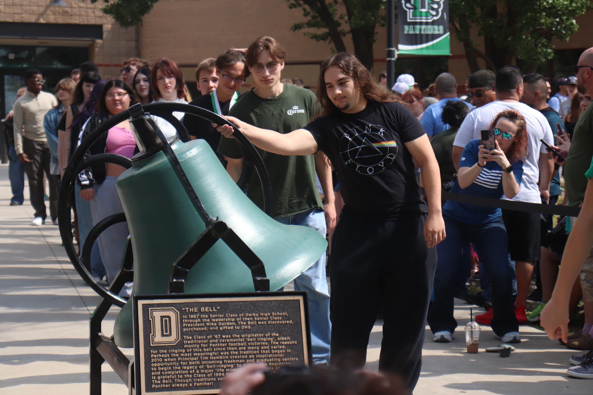 Bell Ringing (Photos by Emmersyn Bonebrake)