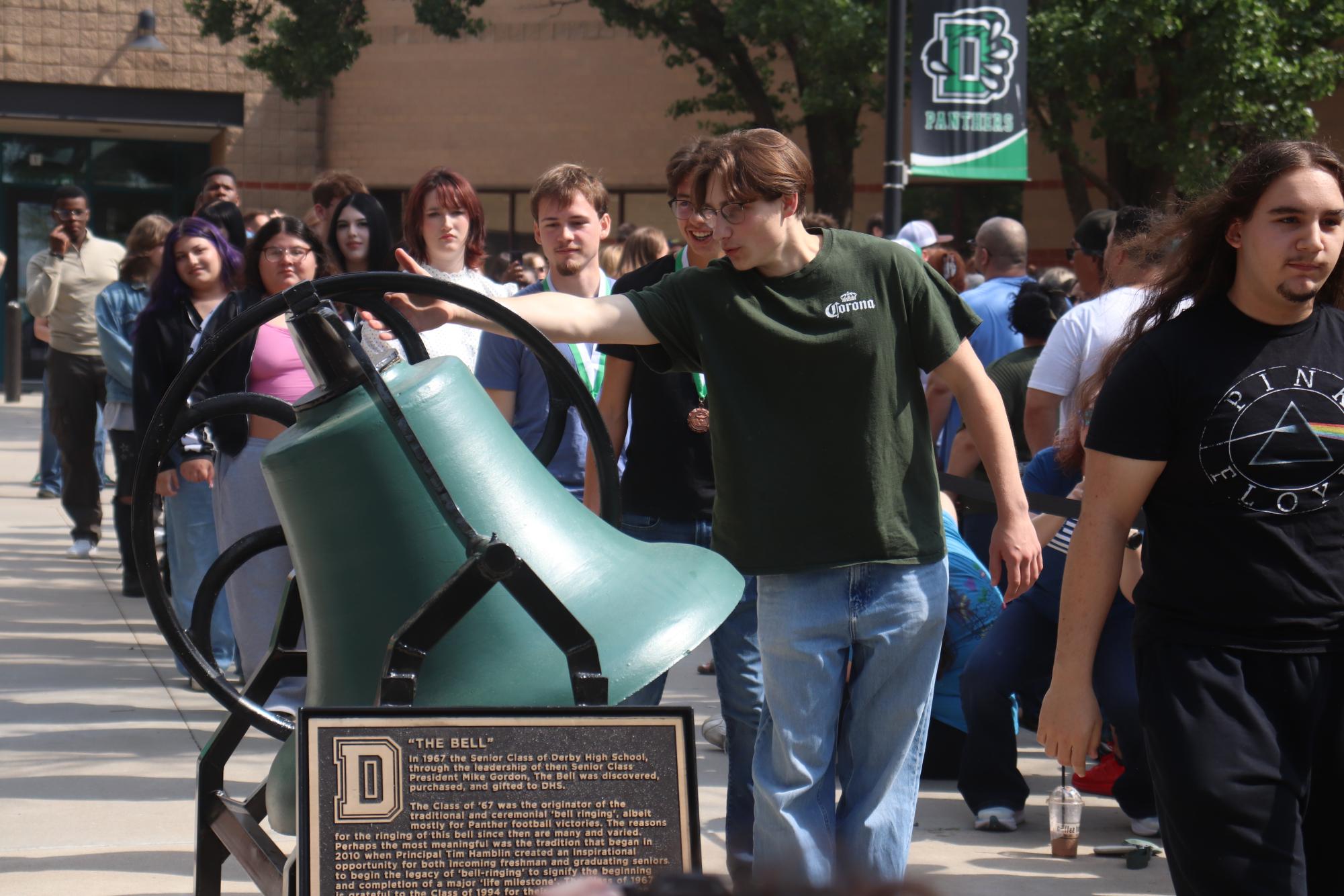 Bell Ringing (Photos by Emmersyn Bonebrake)