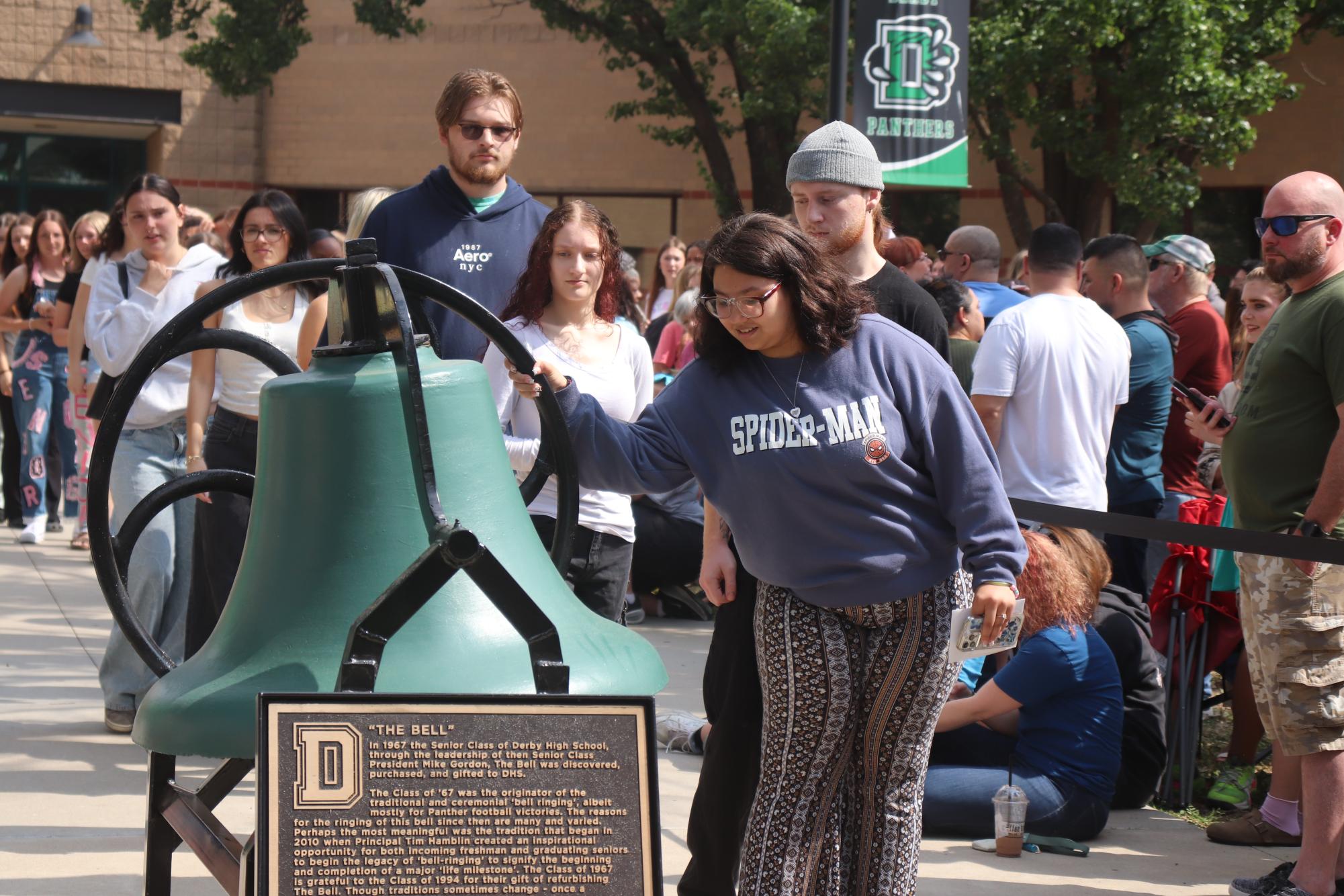 Bell Ringing (Photos by Emmersyn Bonebrake)