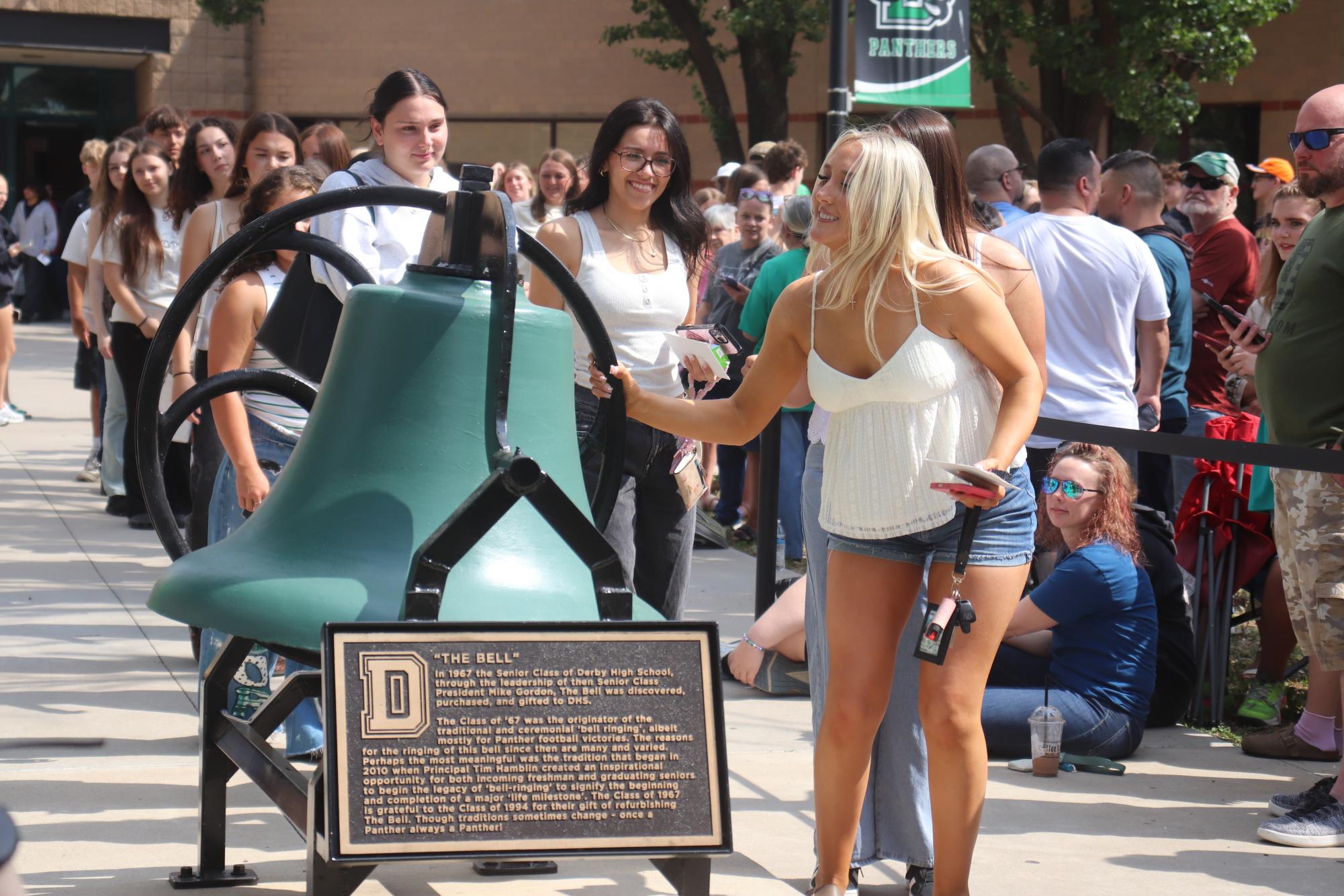 Bell Ringing (Photos by Emmersyn Bonebrake)
