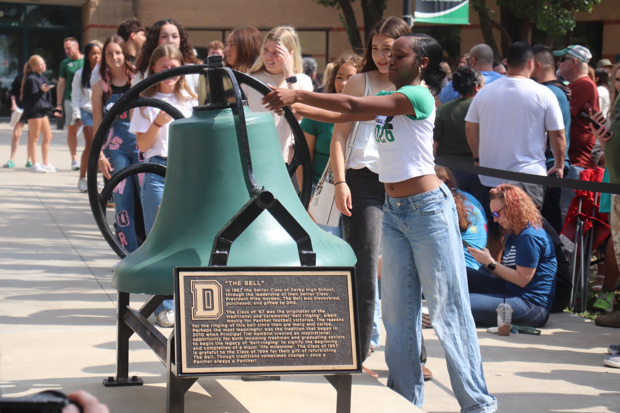 Bell Ringing (Photos by Emmersyn Bonebrake)