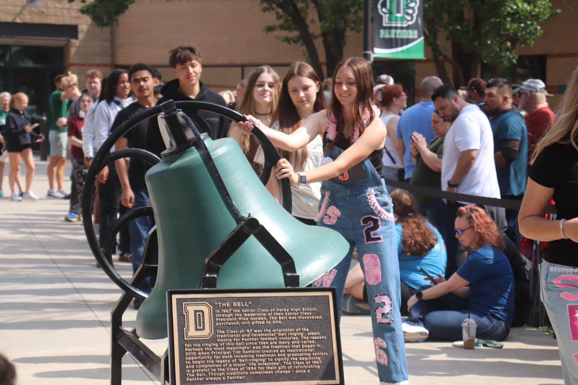 Bell Ringing (Photos by Emmersyn Bonebrake)