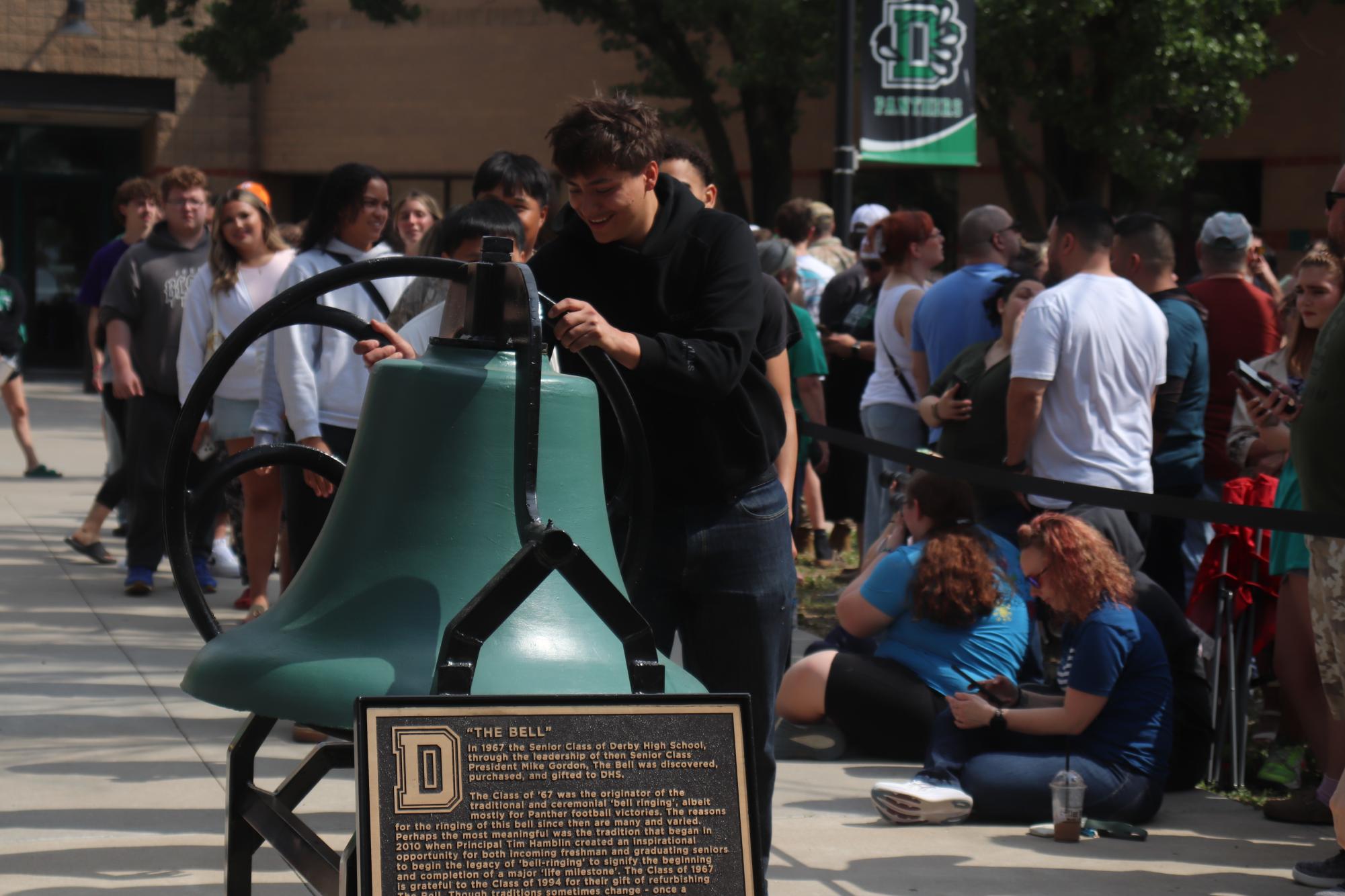Bell Ringing (Photos by Emmersyn Bonebrake)